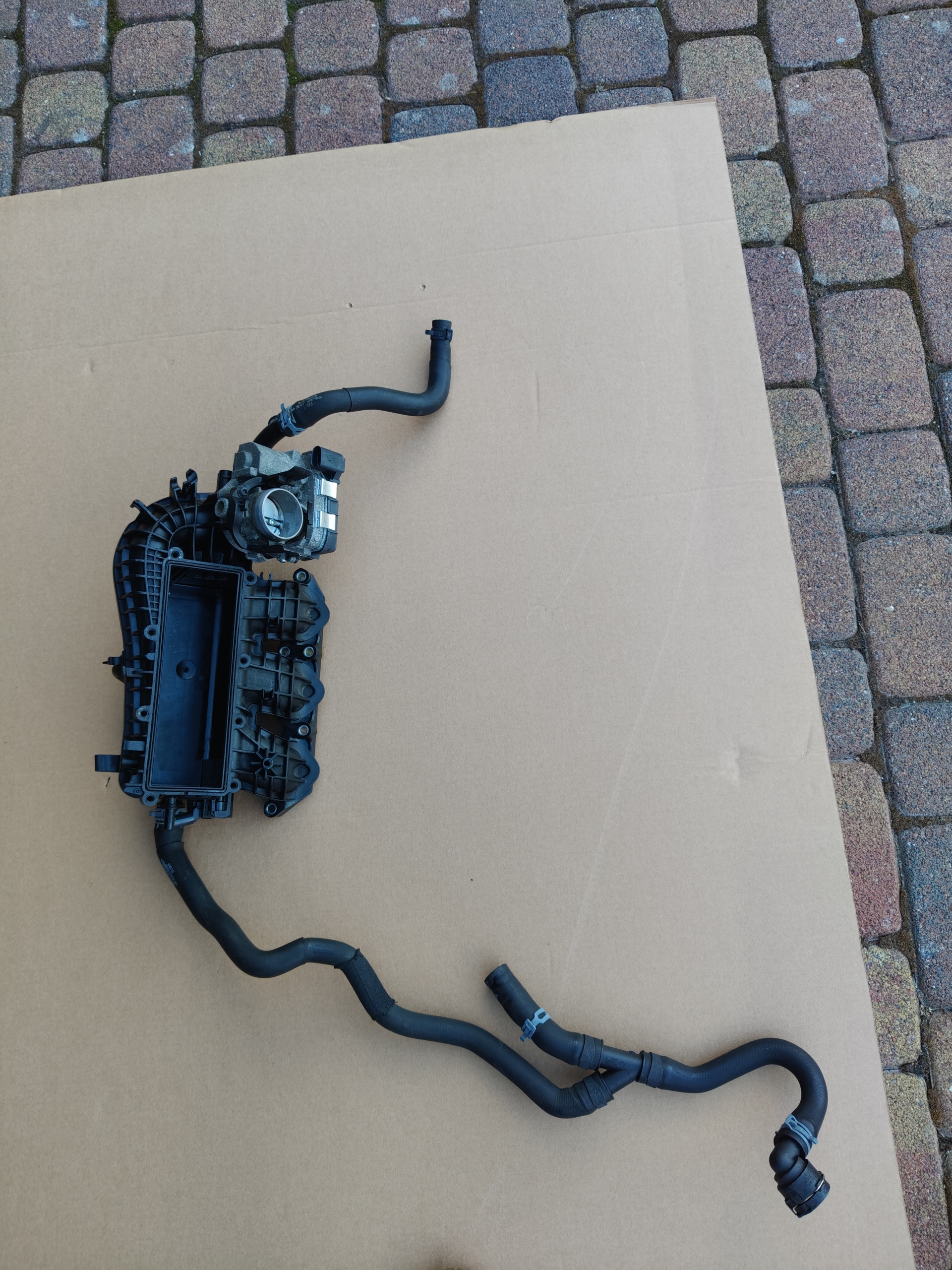 VW SKODA SEAT 1.0TSI Intake Manifold 04C129711E 04C129709E 2019 image 2