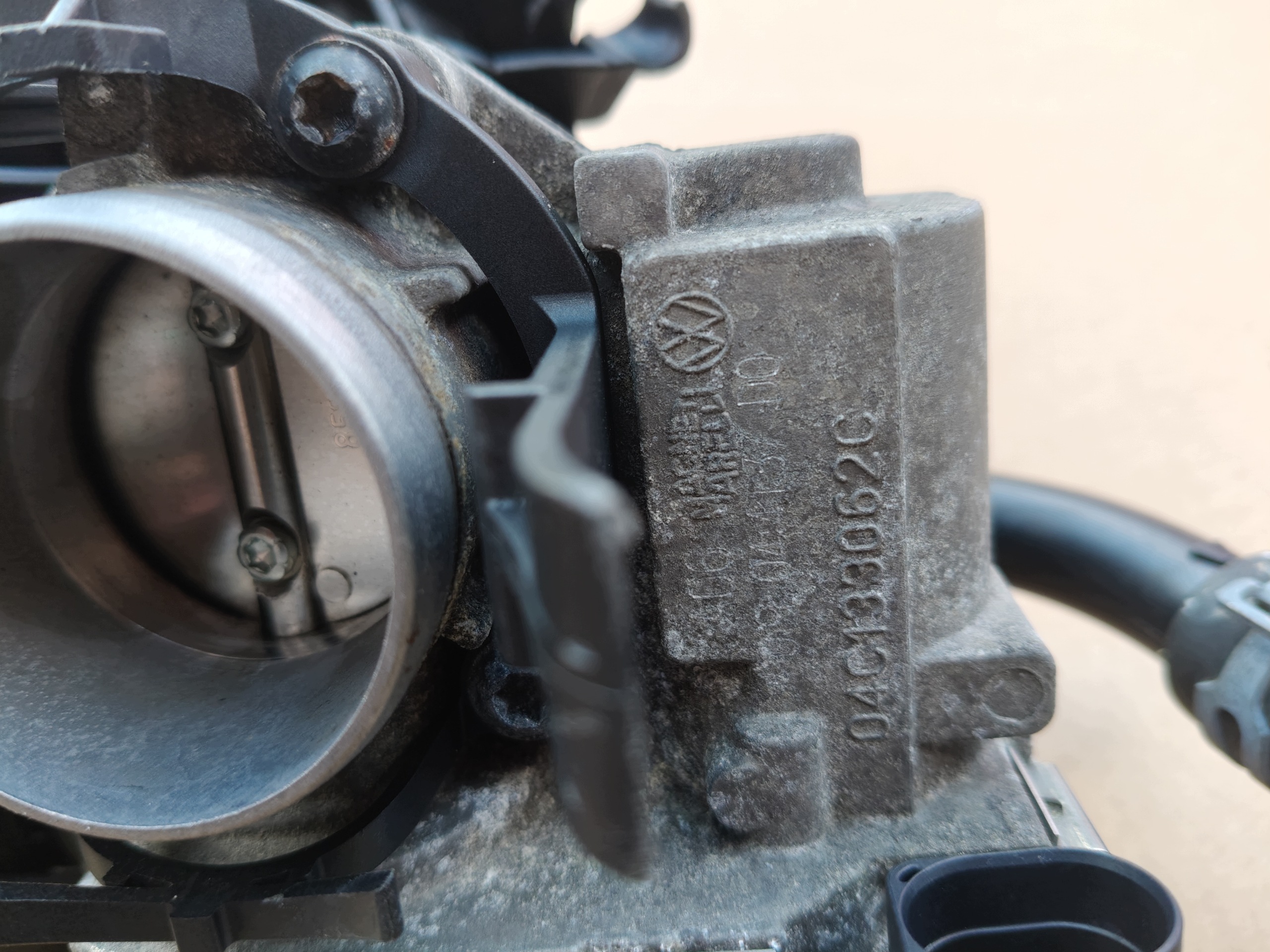 VW SKODA SEAT 1.0TSI Intake Manifold 04C129711E 04C129709E 2019 image 8