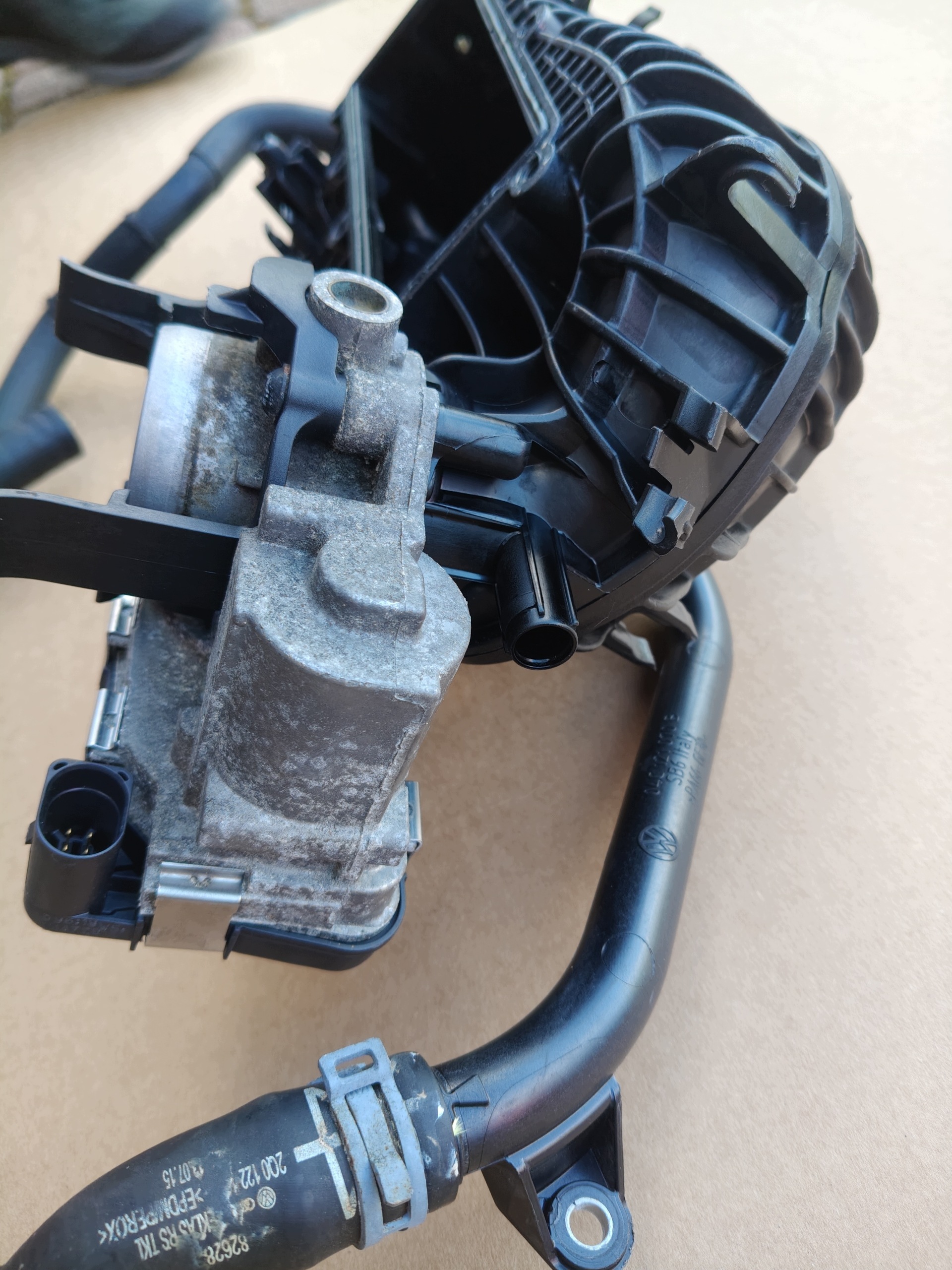 VW SKODA SEAT 1.0TSI Intake Manifold 04C129711E 04C129709E 2019 image 9