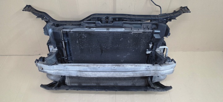 Etupuskuri AUDI SQ5 8R0 LIFT Täysi Jäähdytin SQ5 Q5 8R0 3.0