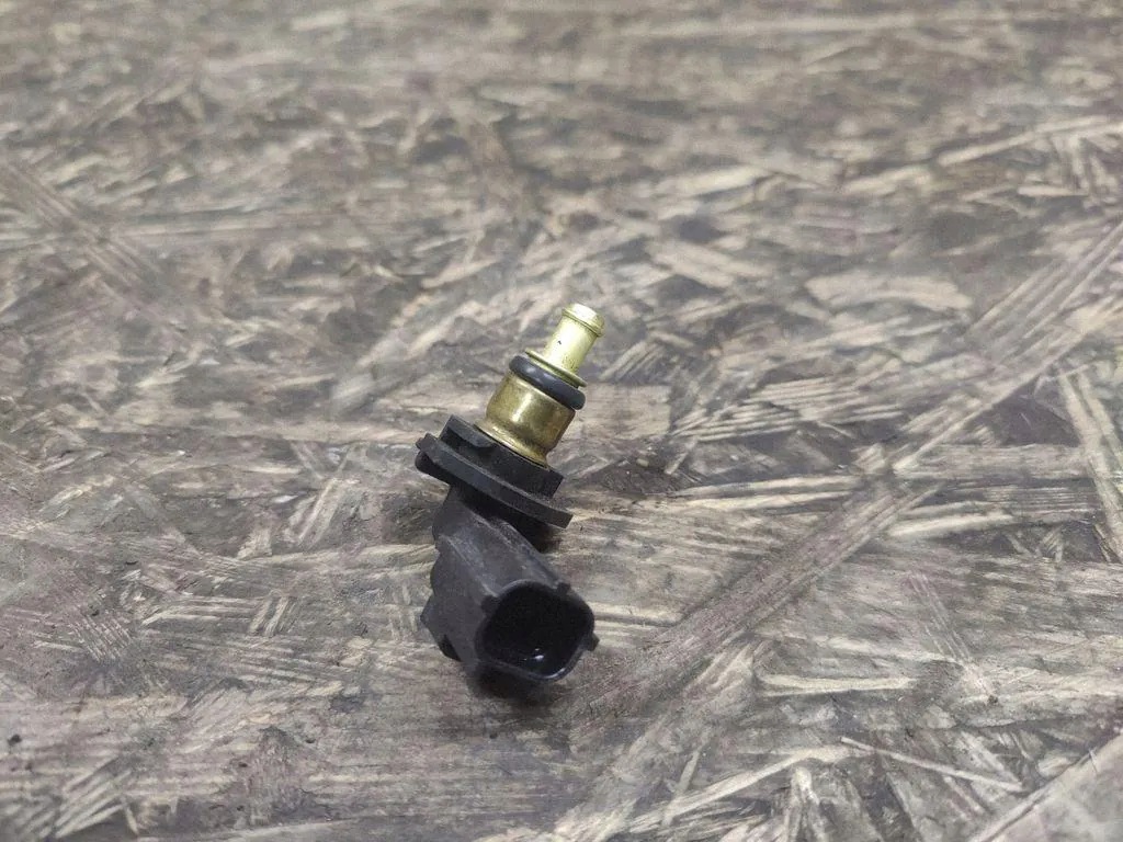 Coolant Temperature Sensor Land Rover OEM 3L8A12A648AA image 3