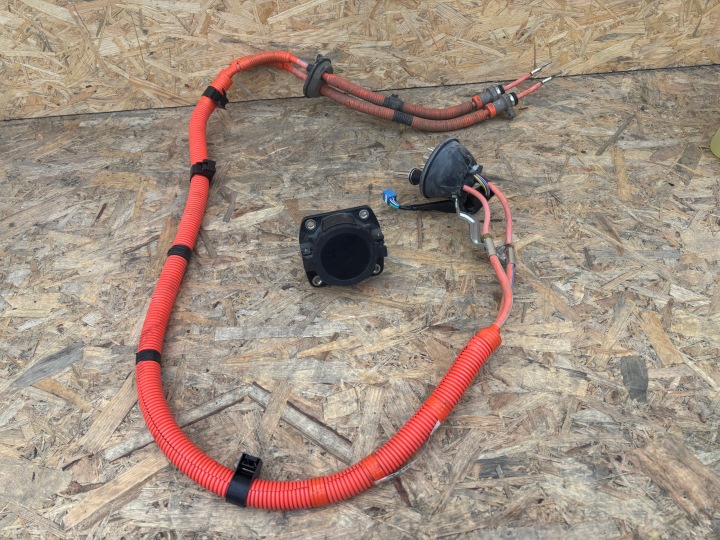 MITSUBISHI OUTLANDER III LIFT KABEL LATAUS 9499D704