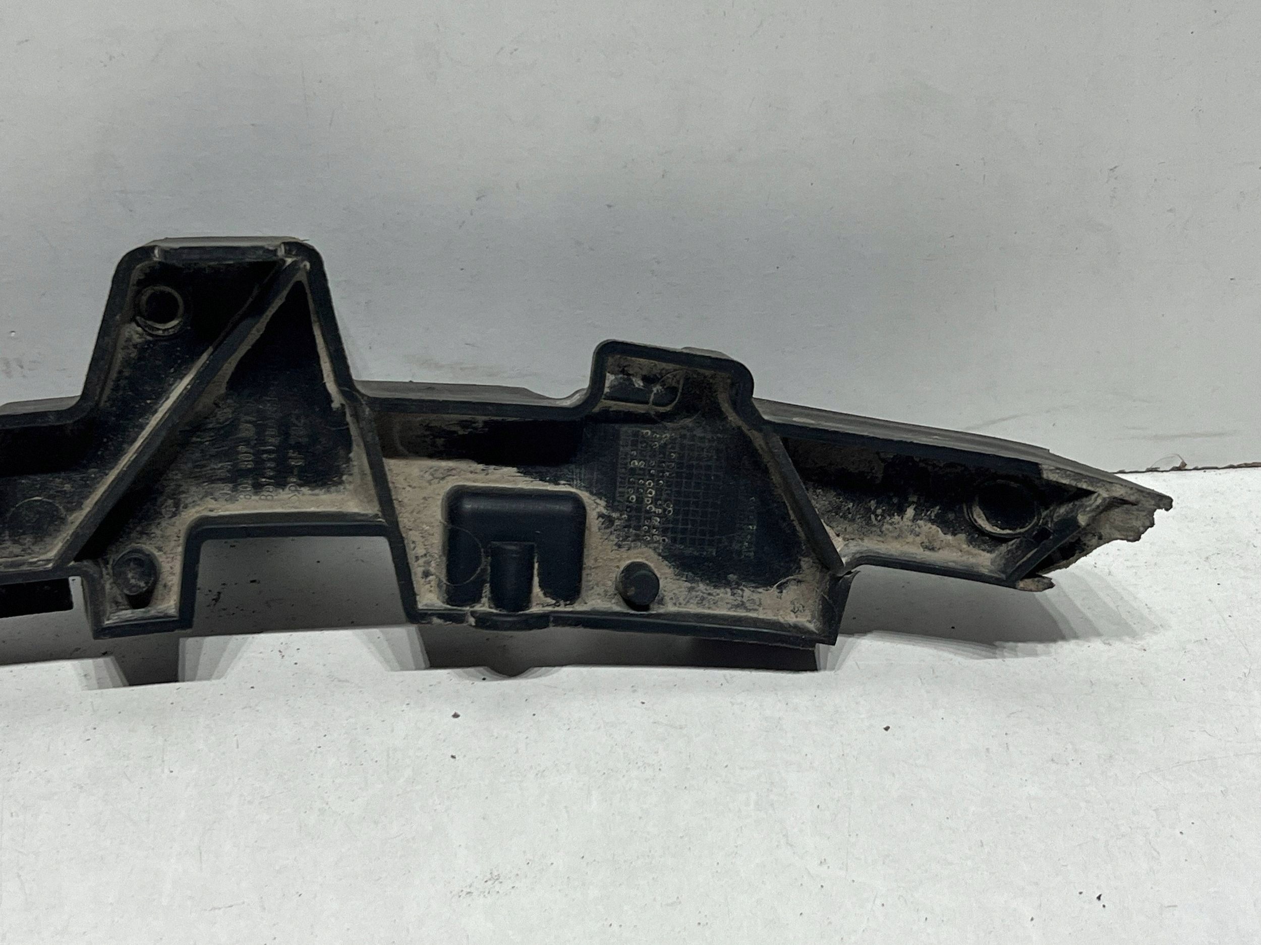 Audi 80A807277D Moulure de fixation image 3