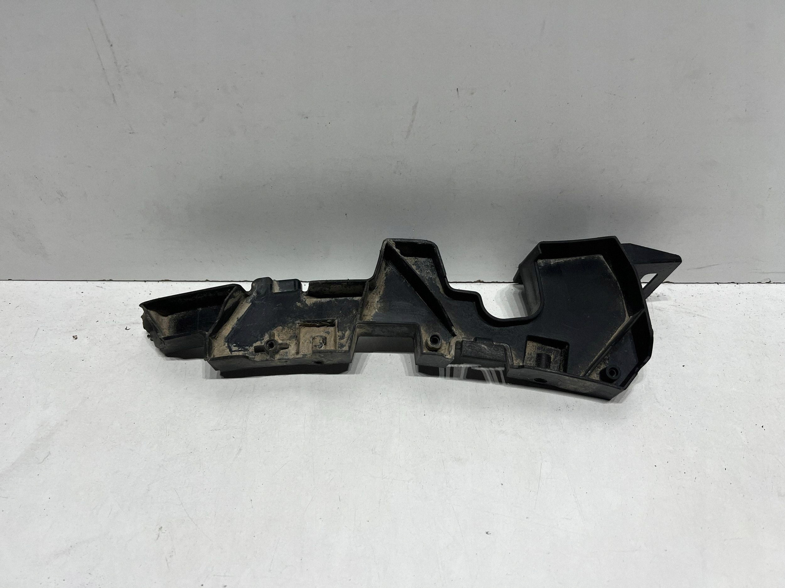 Audi 80A807277D Moulure de fixation image 4