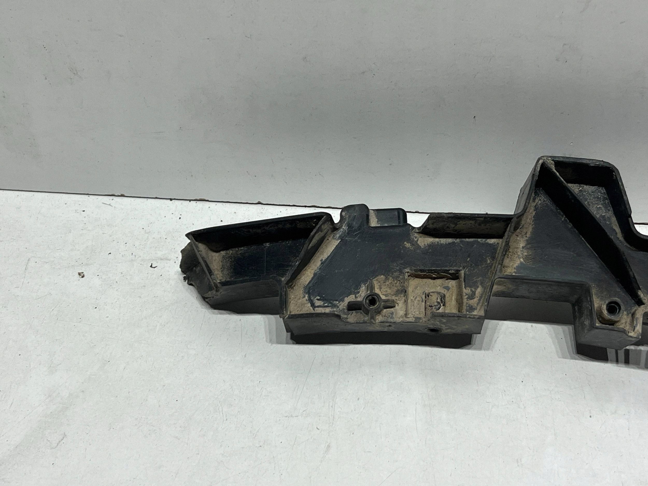 Audi 80A807277D Moulure de fixation image 5