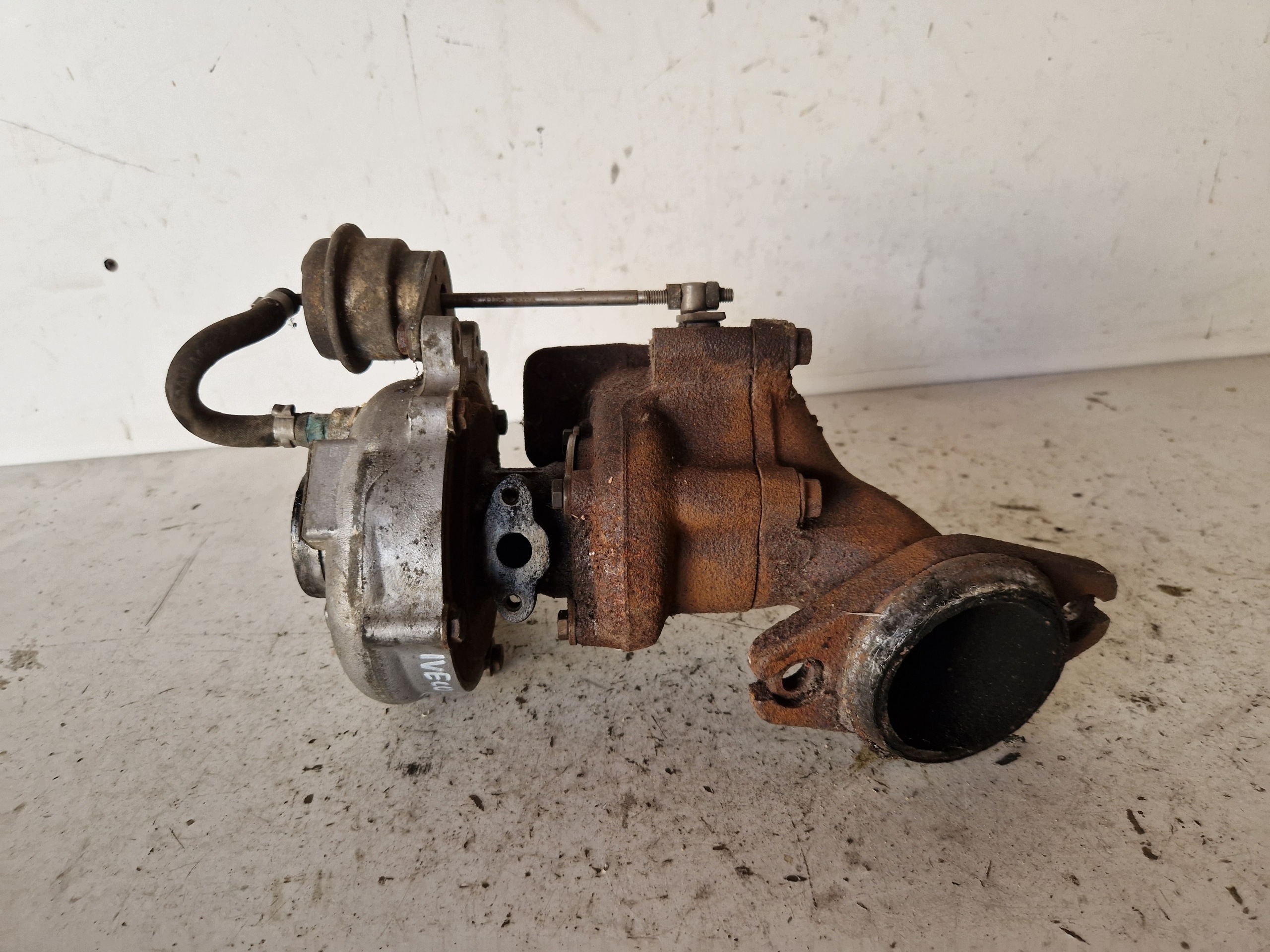 Turbocompresseur turbine à régénérer Iveco Daily III 2.3 HPI 504014911