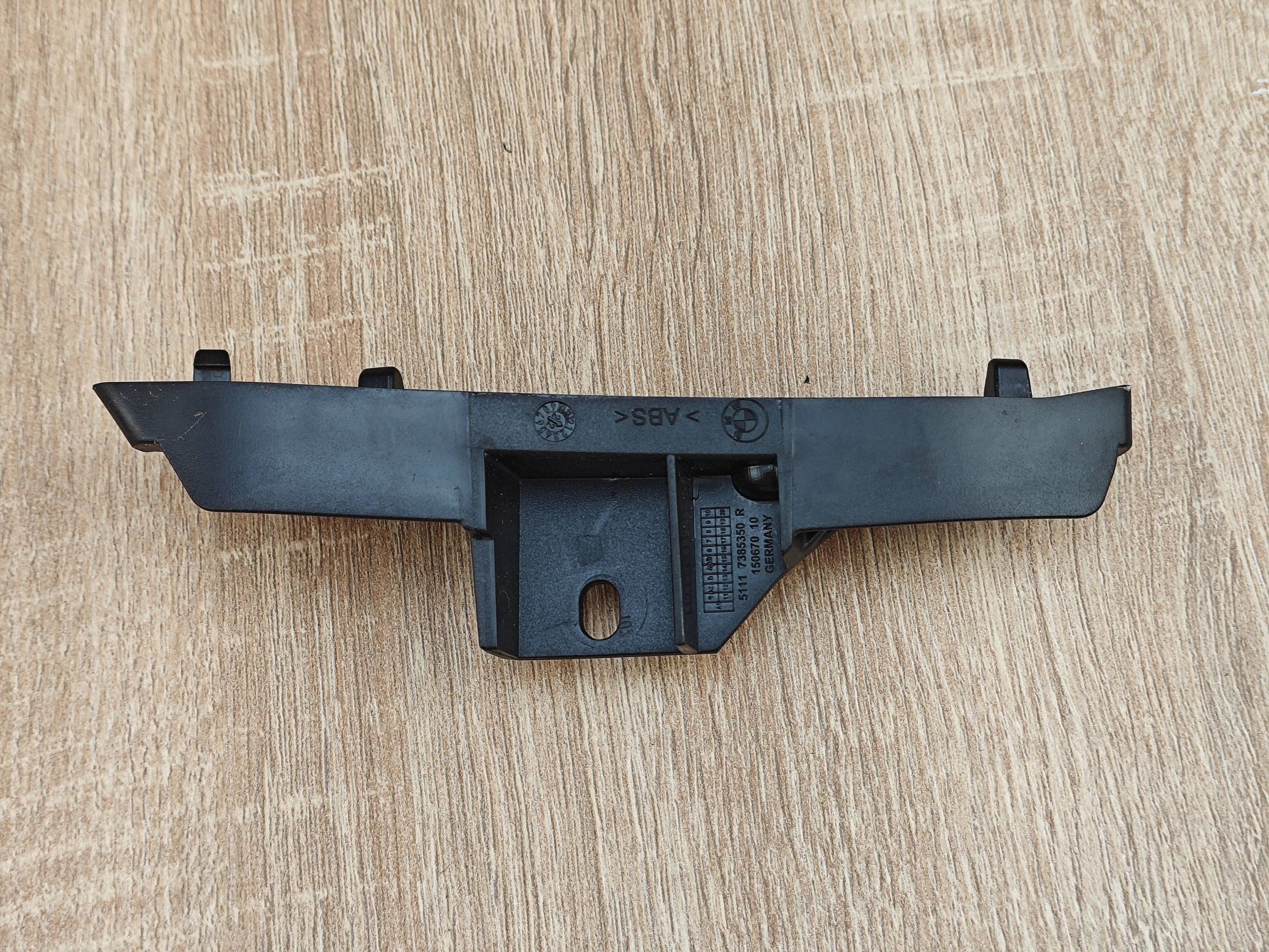 BMW G30 G31 Front Bumper Bracket Right Used