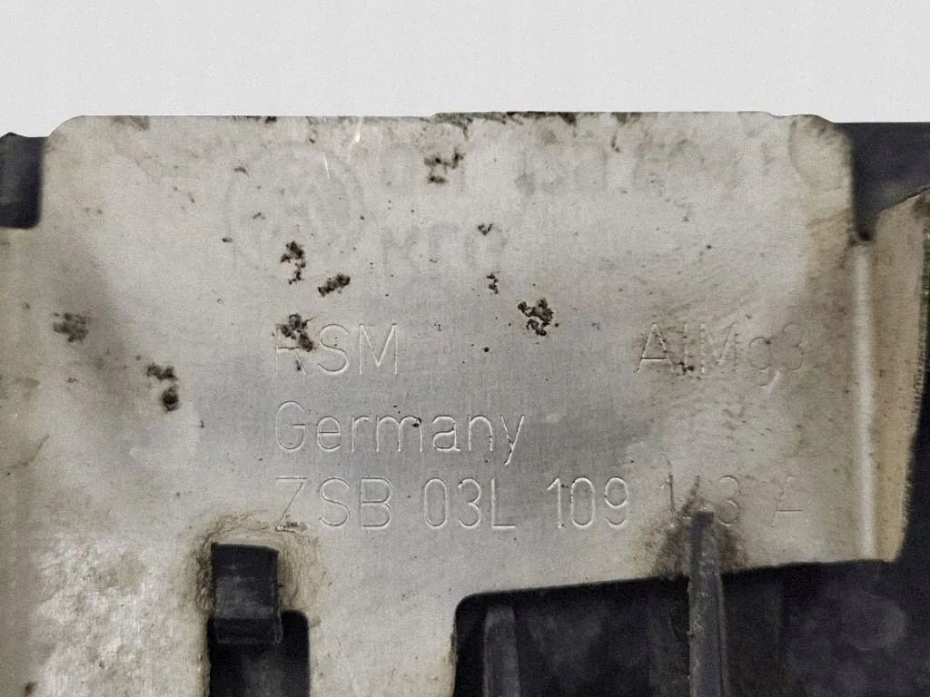 Audi OE 03L109145B - Kannen jakohihna