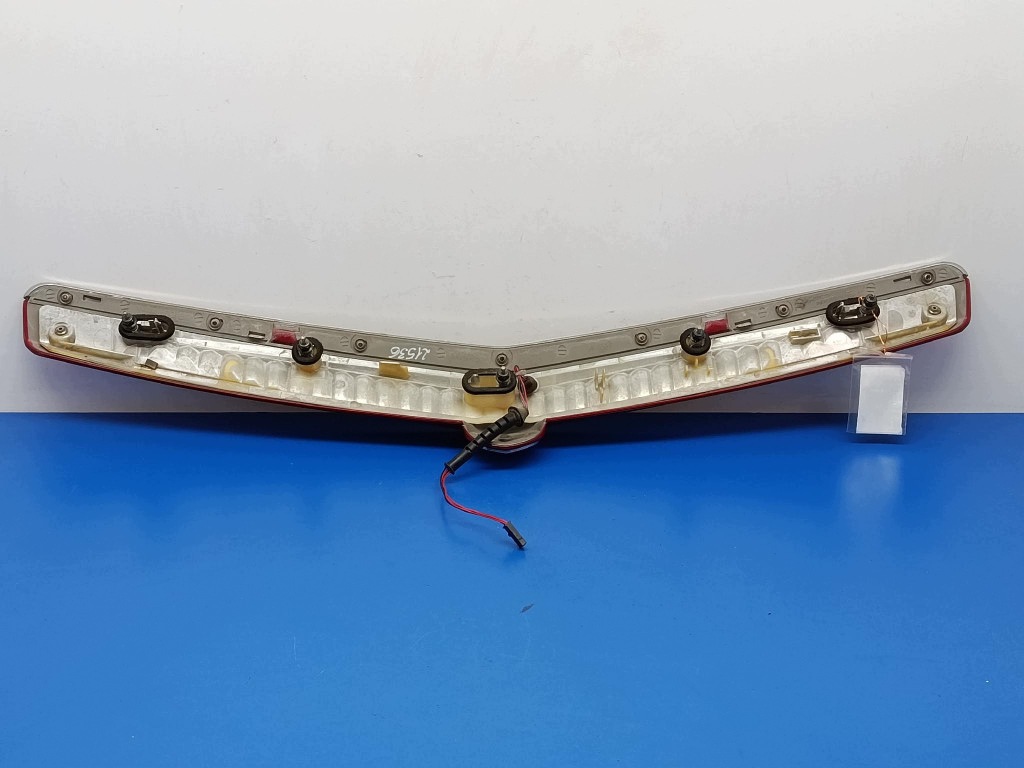 CADILLAC BLS 06-09 ADDITIONAL THIRD STOP LIGHT 12759594 image 3