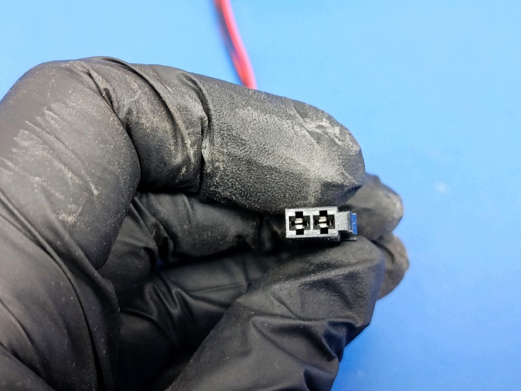 CADILLAC BLS 06-09 ADDITIONAL THIRD STOP LIGHT 12759594 image 4