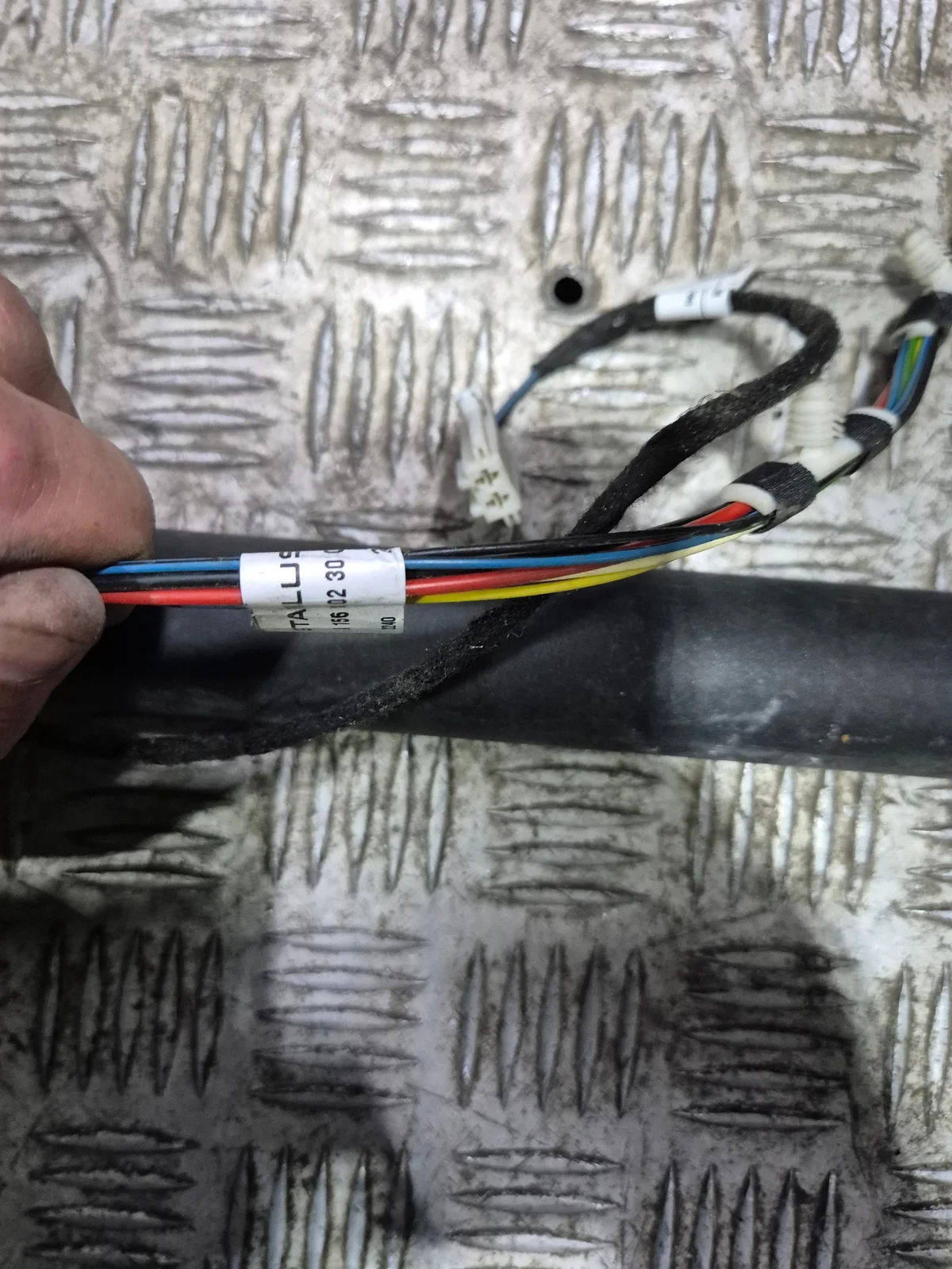 Elektr. Heckklappen-Strebe Mercedes GL X156 A1568900230 image 4