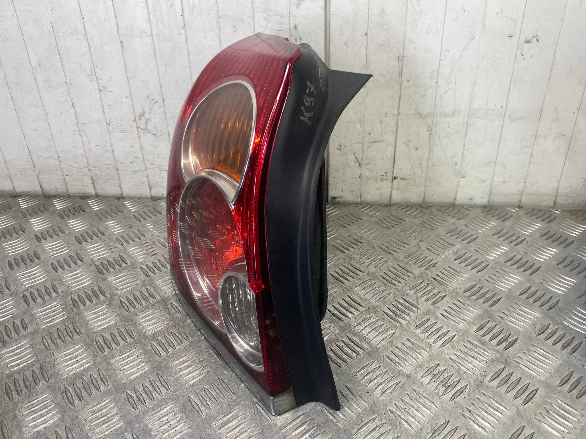 Left Rear Lamp Toyota Avensis T25 89028786
