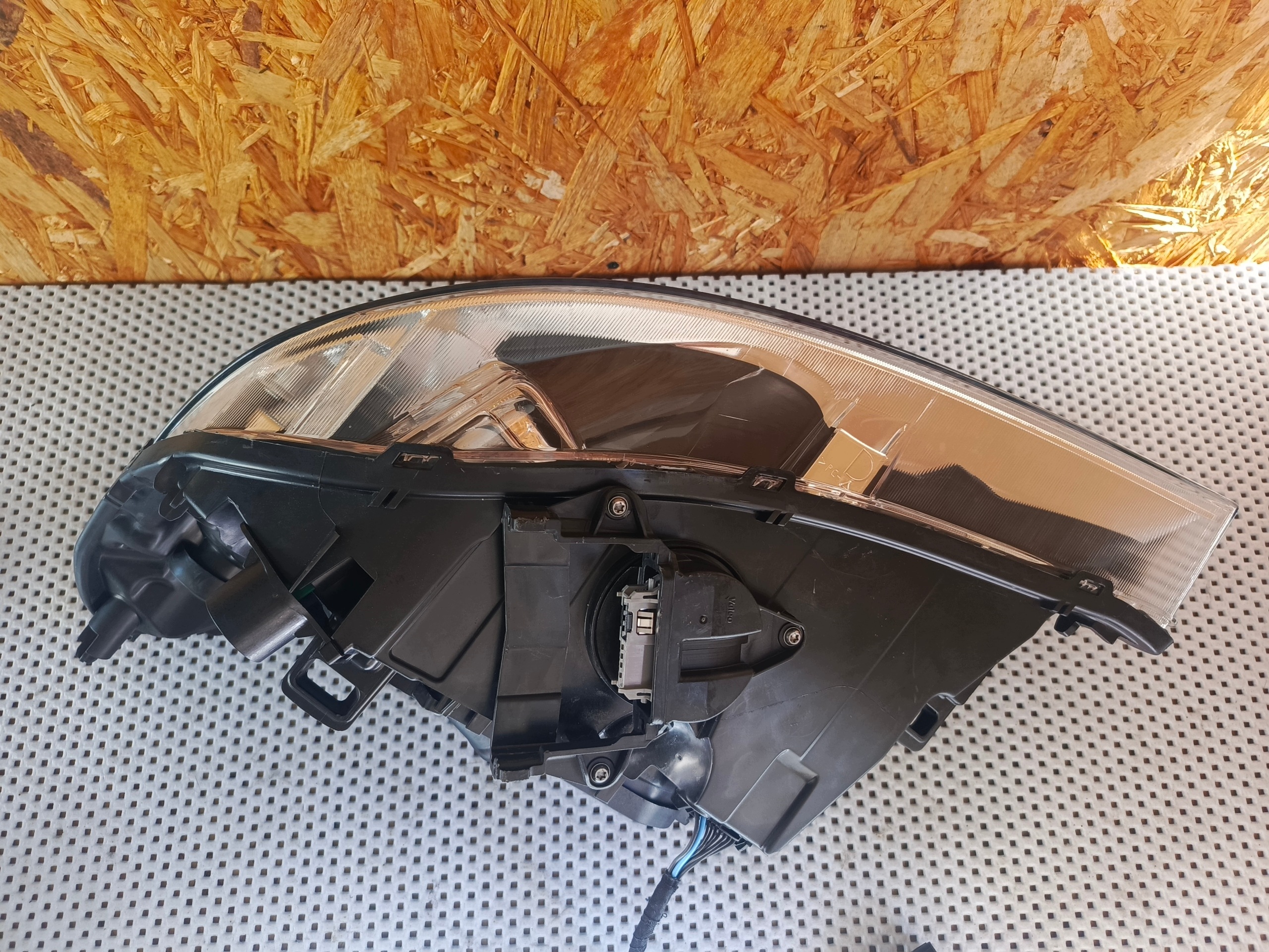 Phare avant droit Volvo V60 S60 Bi-Xénon 31420674 ABL 10-13R image 9