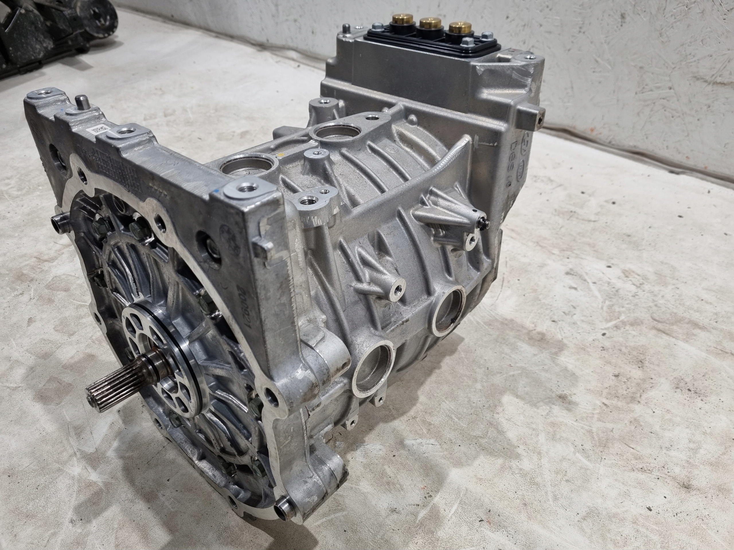 Elmotor Hyundai Kona 366002B263 366102B263 Begagnad image 4
