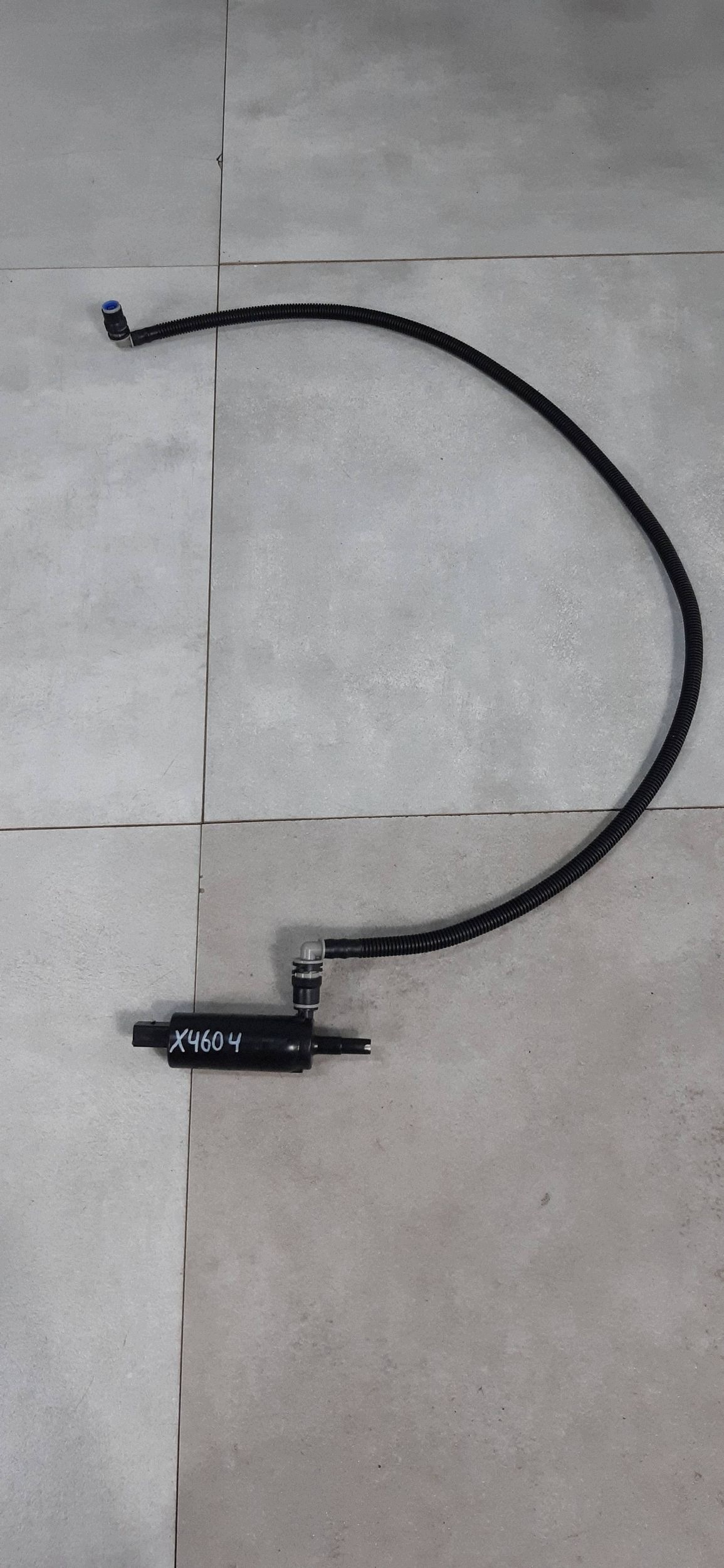 BMW 3 F30 F35 F31 Scheibenwaschpumpe + Leitung 7217792-02 image 2