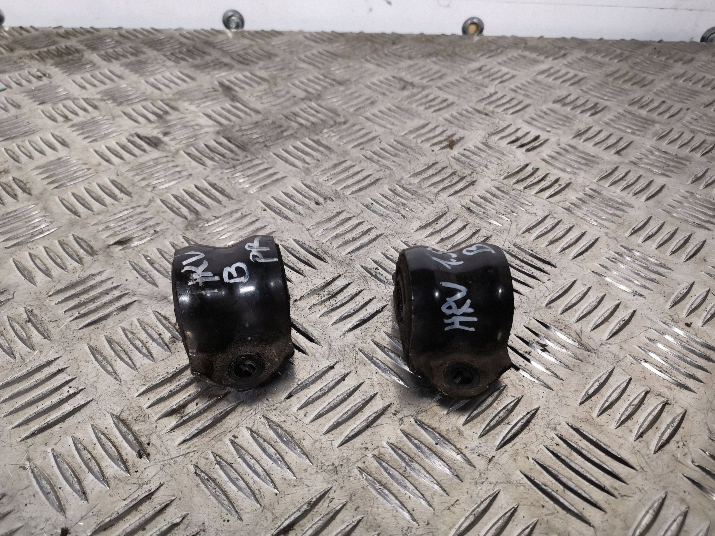 2016 Honda HR-V Front Stabilizer Link FBZ4276 image 2