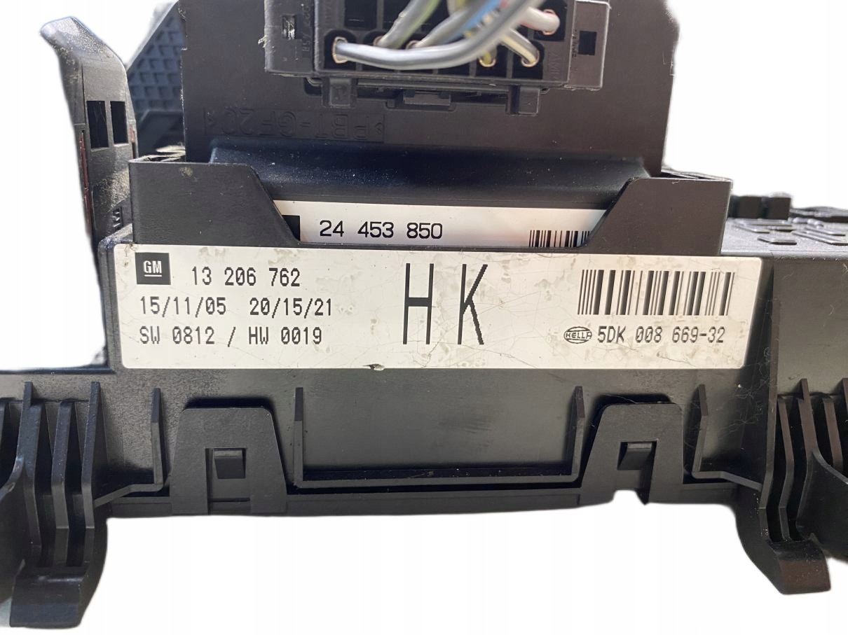 Sulakerasia Opel Astra H 1.9 CDTI 13206762