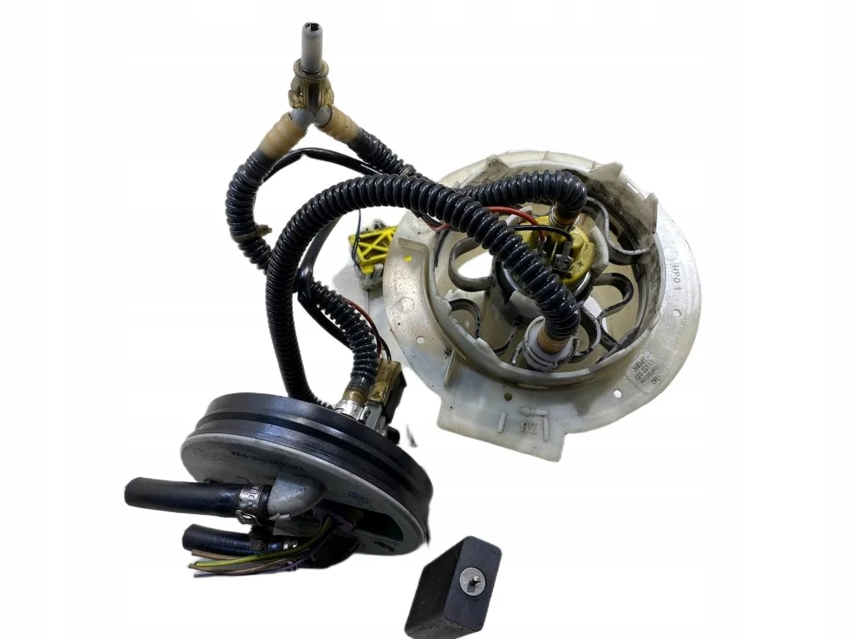 Pompe carburant Audi A4 B5 1.9 TDI image 3