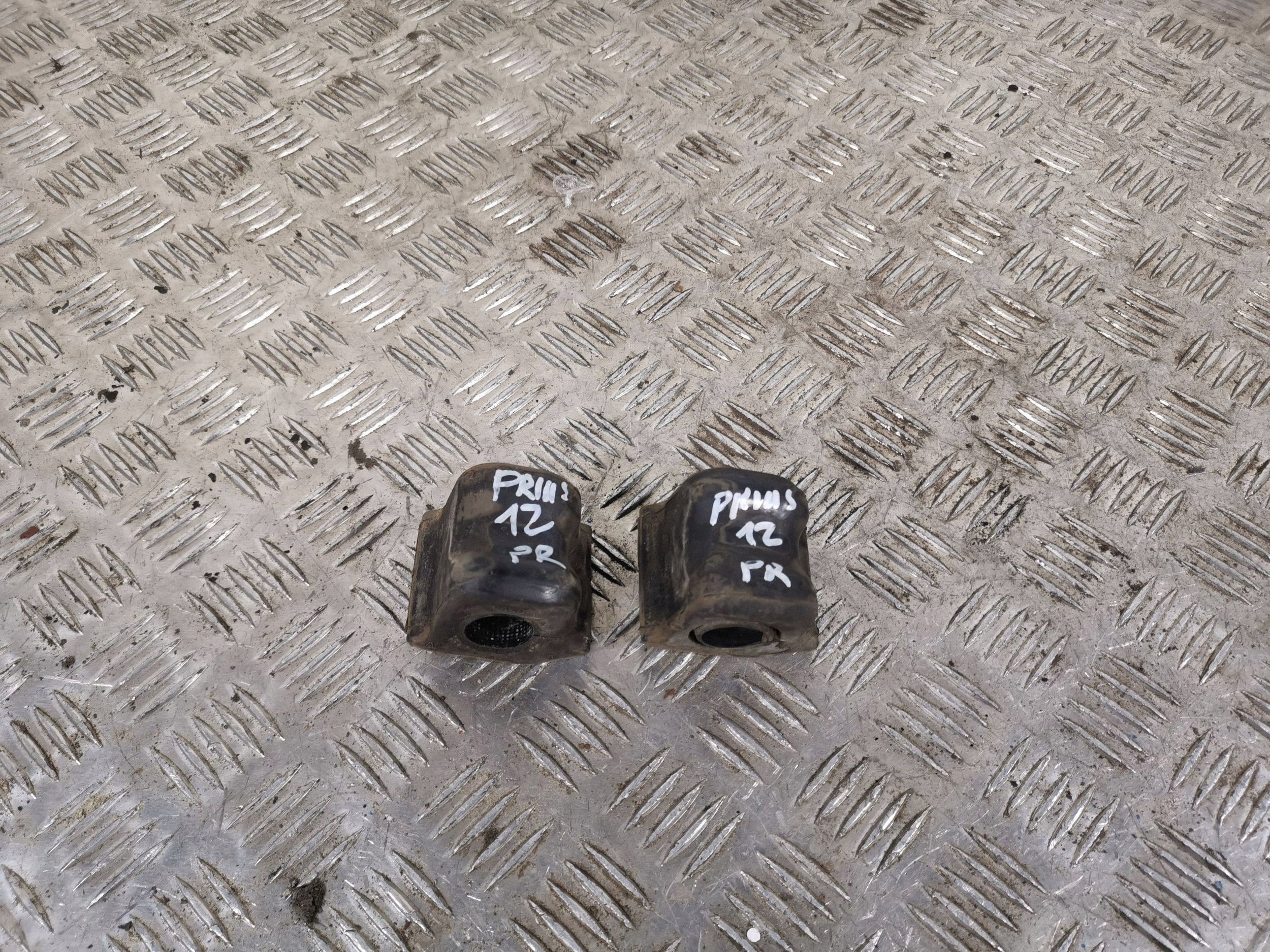 Stabilisatorbuchse Toyota Prius XW30 FBZ12946 image 3