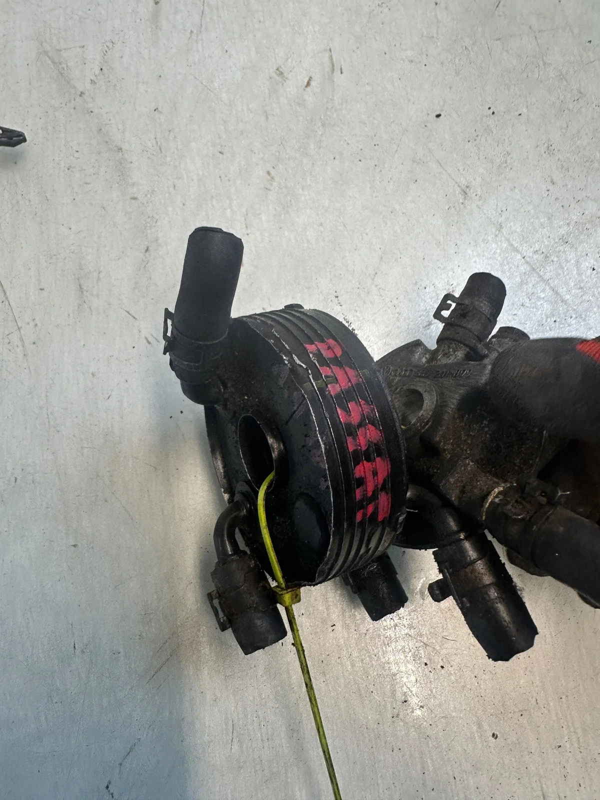 Polttoainesuodattimen lämmitin Audi A4 S4 B5