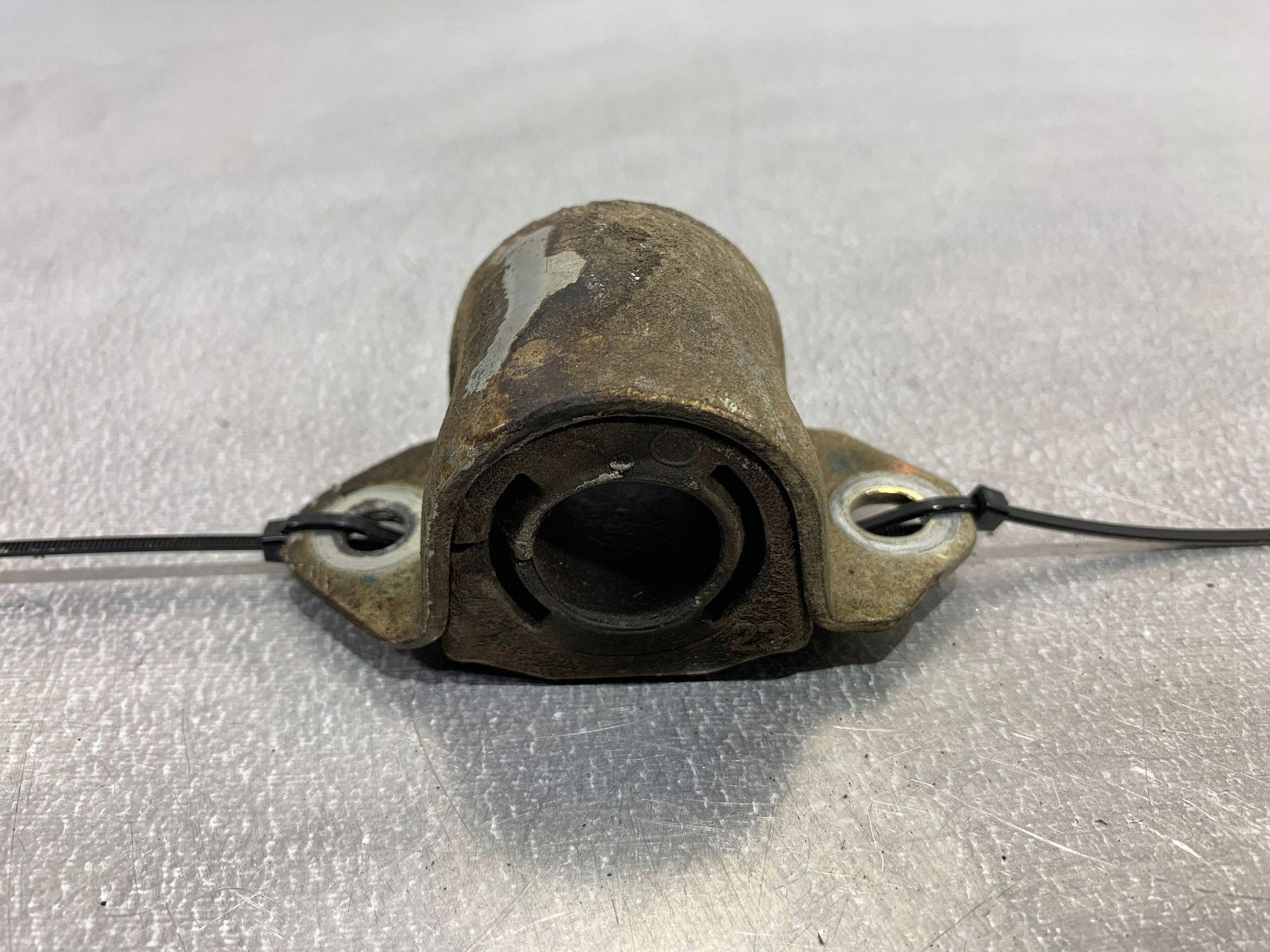 Subaru Forester SJ 2014 Främre stabilisatorclips FBZ19351 image 2