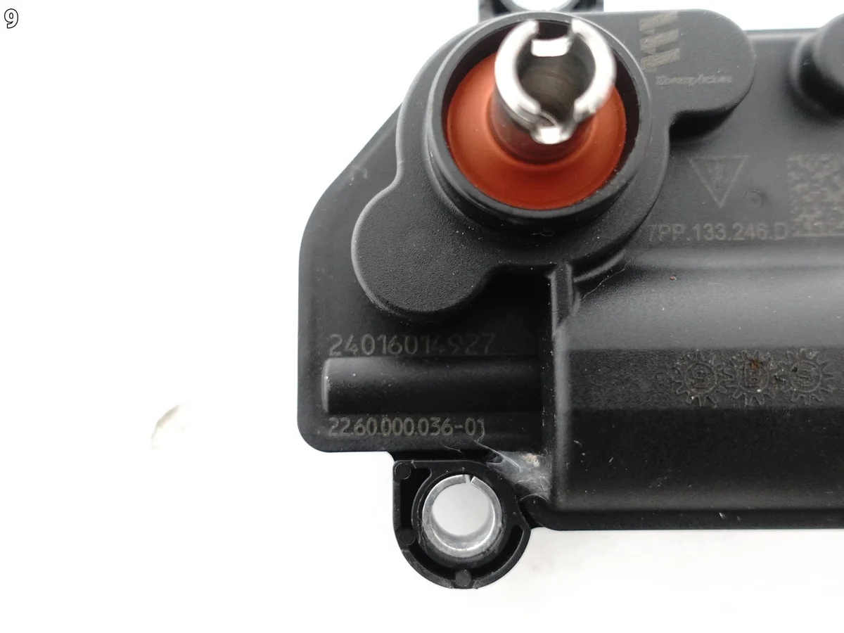 Porsche 7PP133246D Auspuffklappe gebraucht image 10