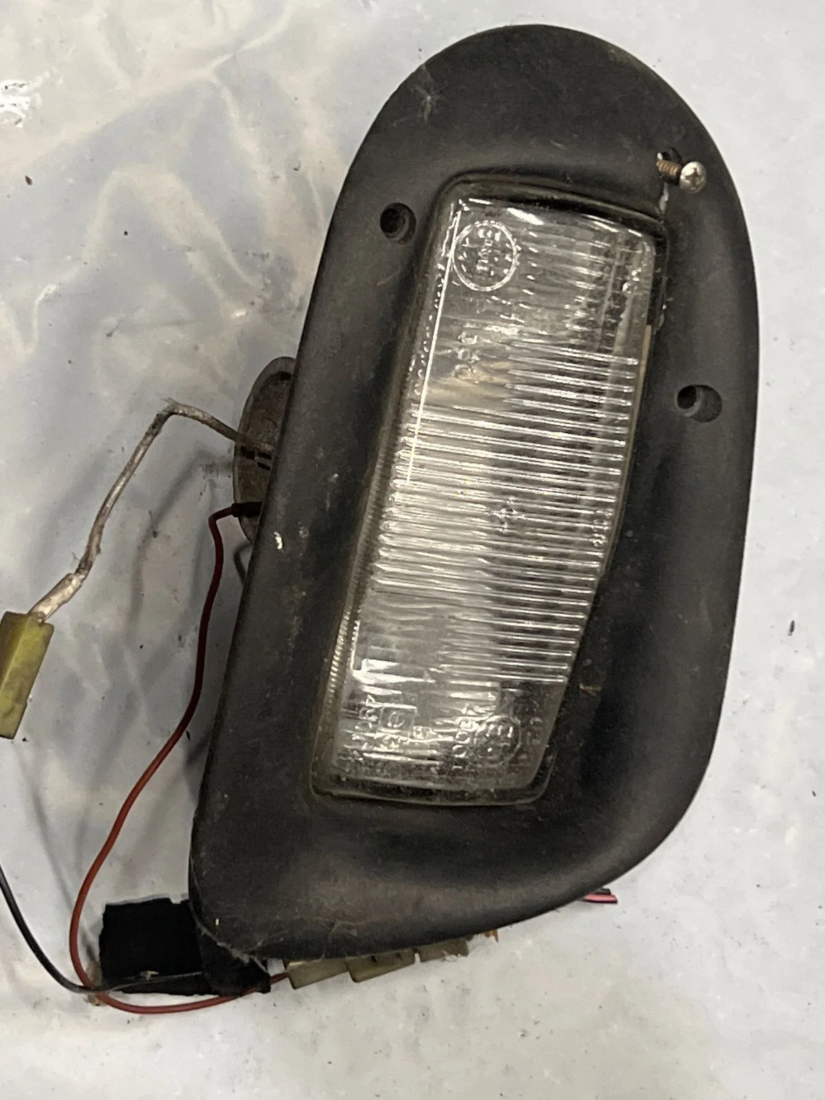 Phare antibrouillard Mitsubishi Carisma MZ311114