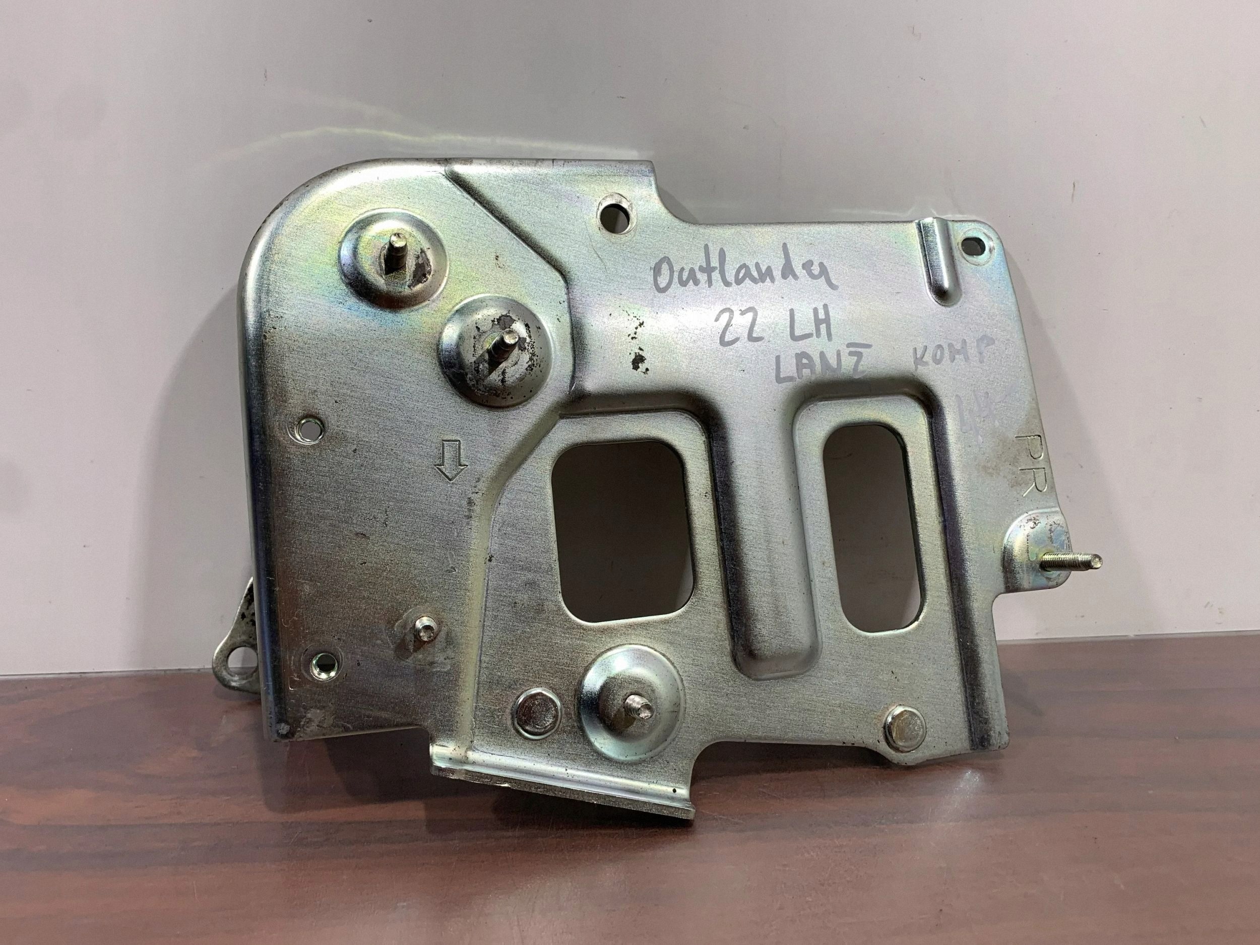 Supporto ECU per Mitsubishi Outlander IV 2022 image 2