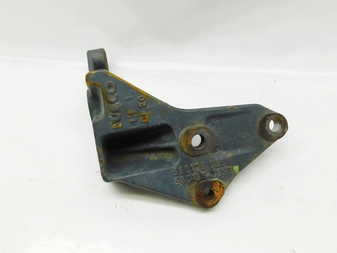Fixation poignée cabine droite 5801260393 5801260396 - IVECO DAILY V 06-14 image 3