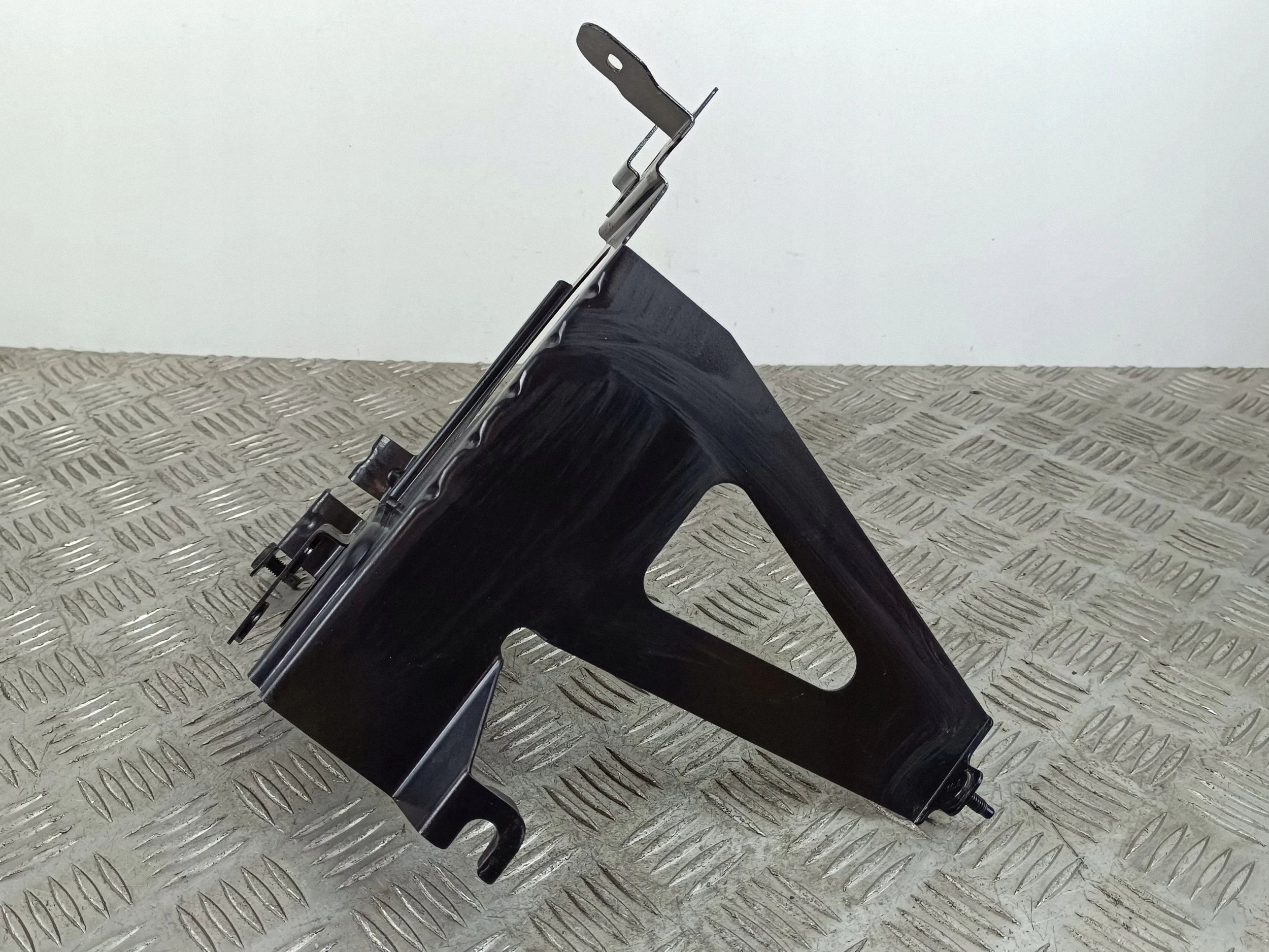 2022 Nissan Qashqai J12 Engine Computer Mount image 4