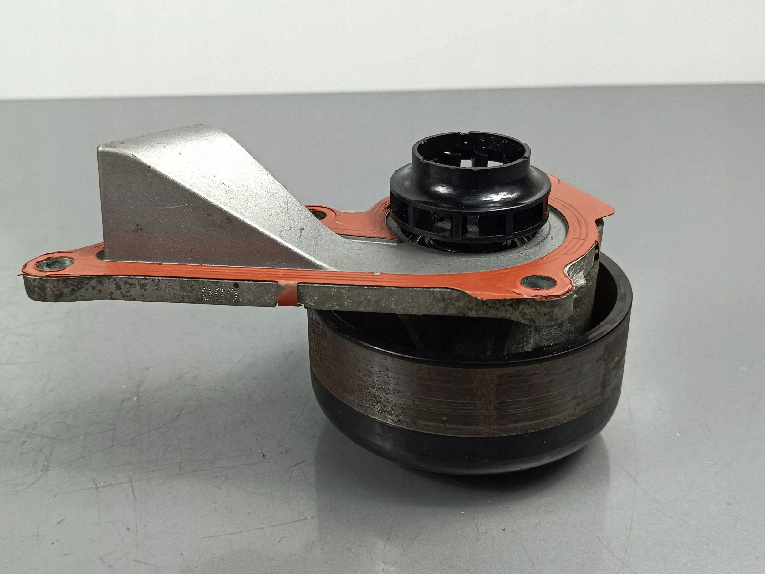 2022 Nissan Qashqai J12 Vattenpump 210107490R image 4