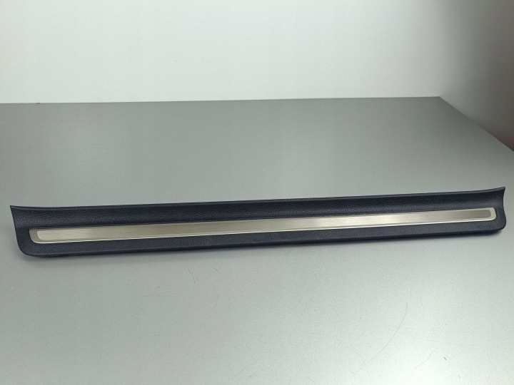 2019 KIA Stinger Front Door Sill Plate 85873J5100