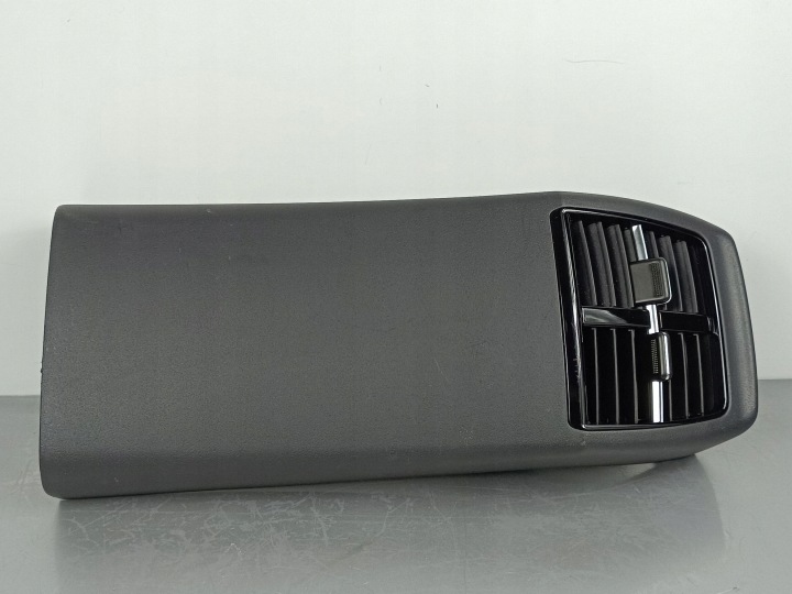 2024 KIA Niro Keskikonsolin ilmanvaihtoritilä 84640AT020