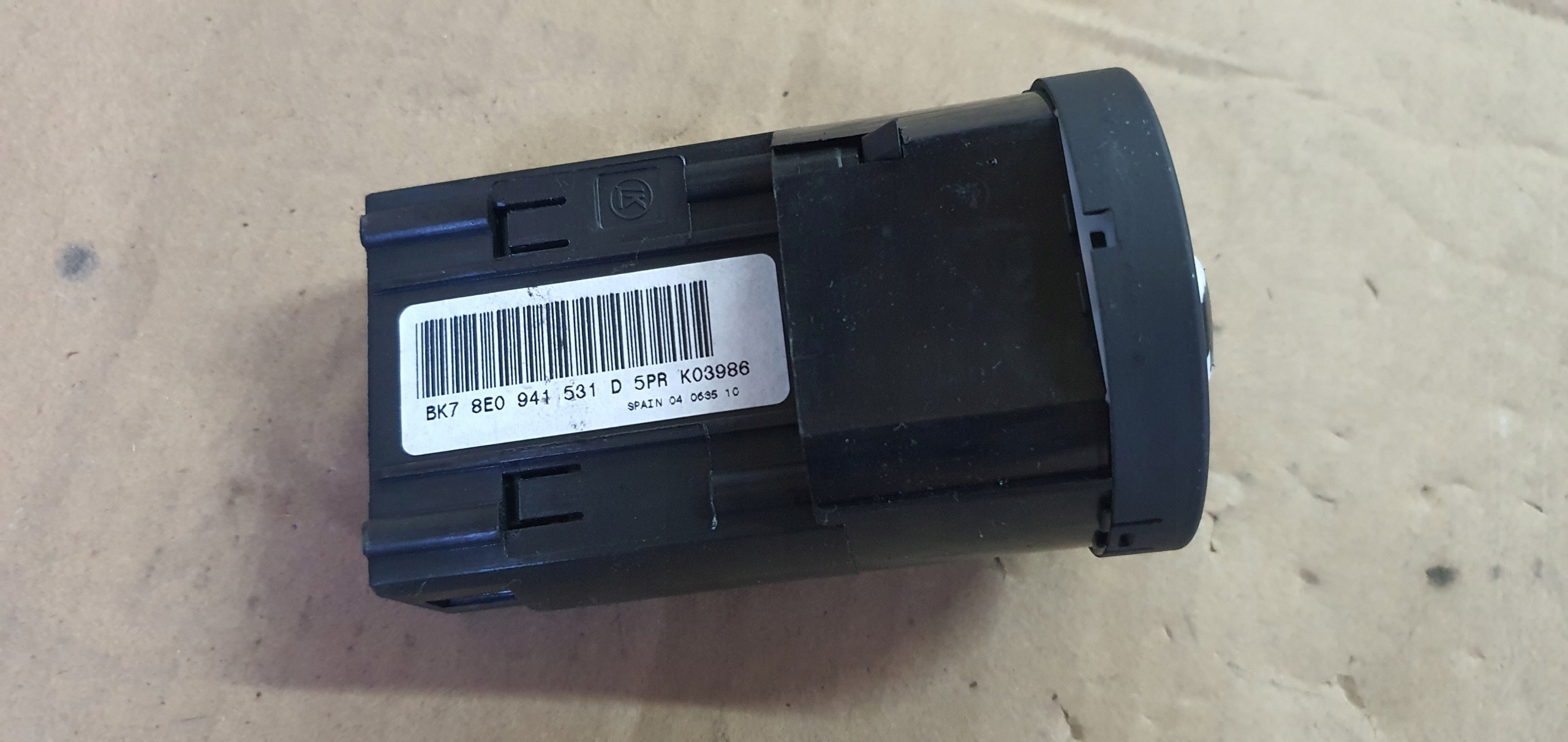 Panneau interrupteur d'éclairage Audi A4 B6 3.0 image 3