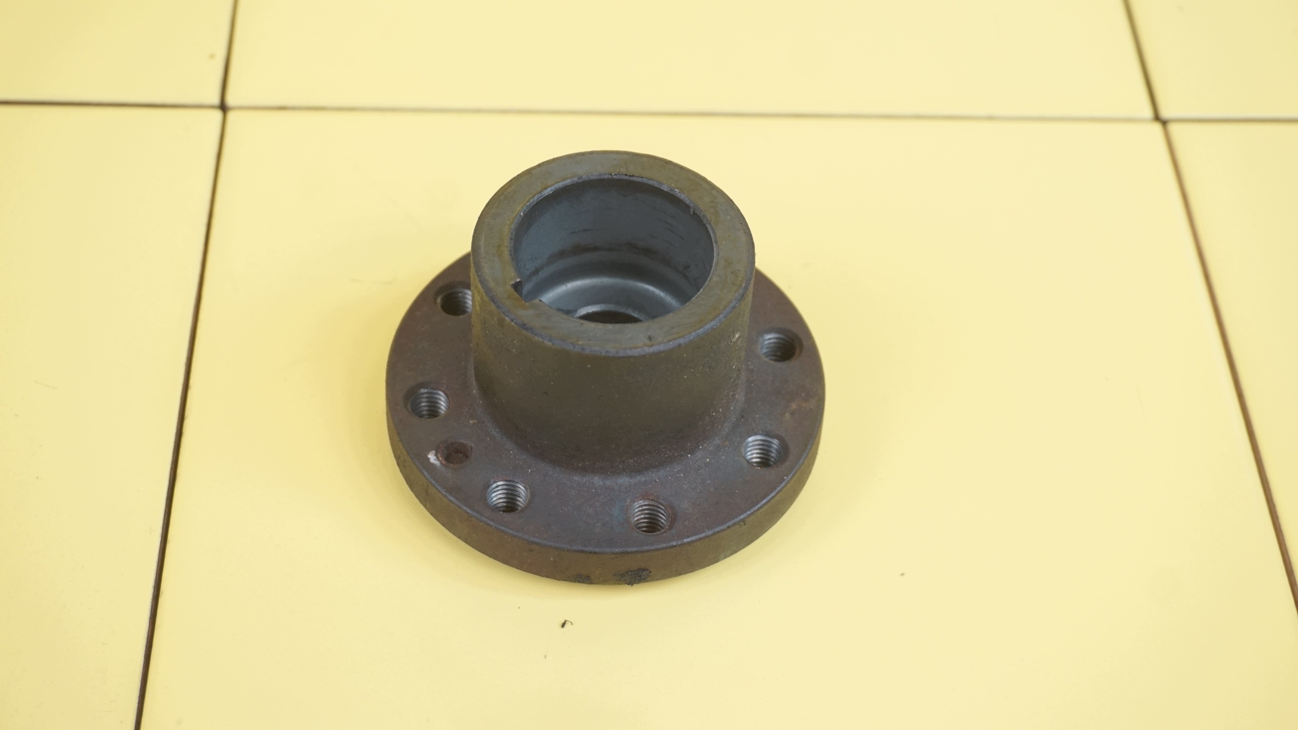 Support poulie damper Range Rover 4.4 V8 306ch image 2
