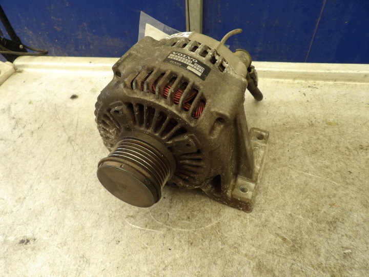 Generator 9472908 VOLVO V40 S40 1.8B 2.0B