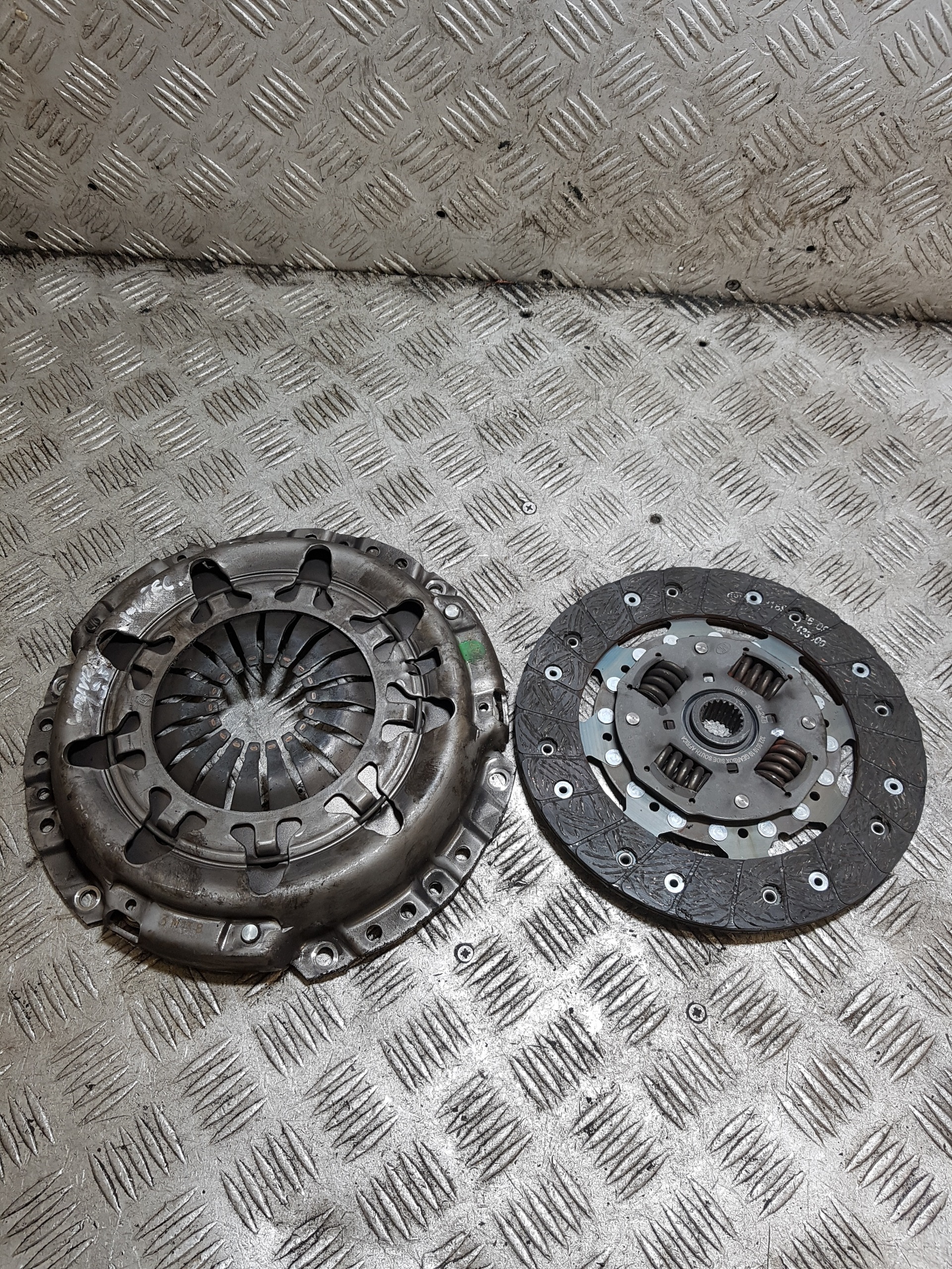 Kytkinlevy LUK Honda Civic 1.8 VTEC image 2
