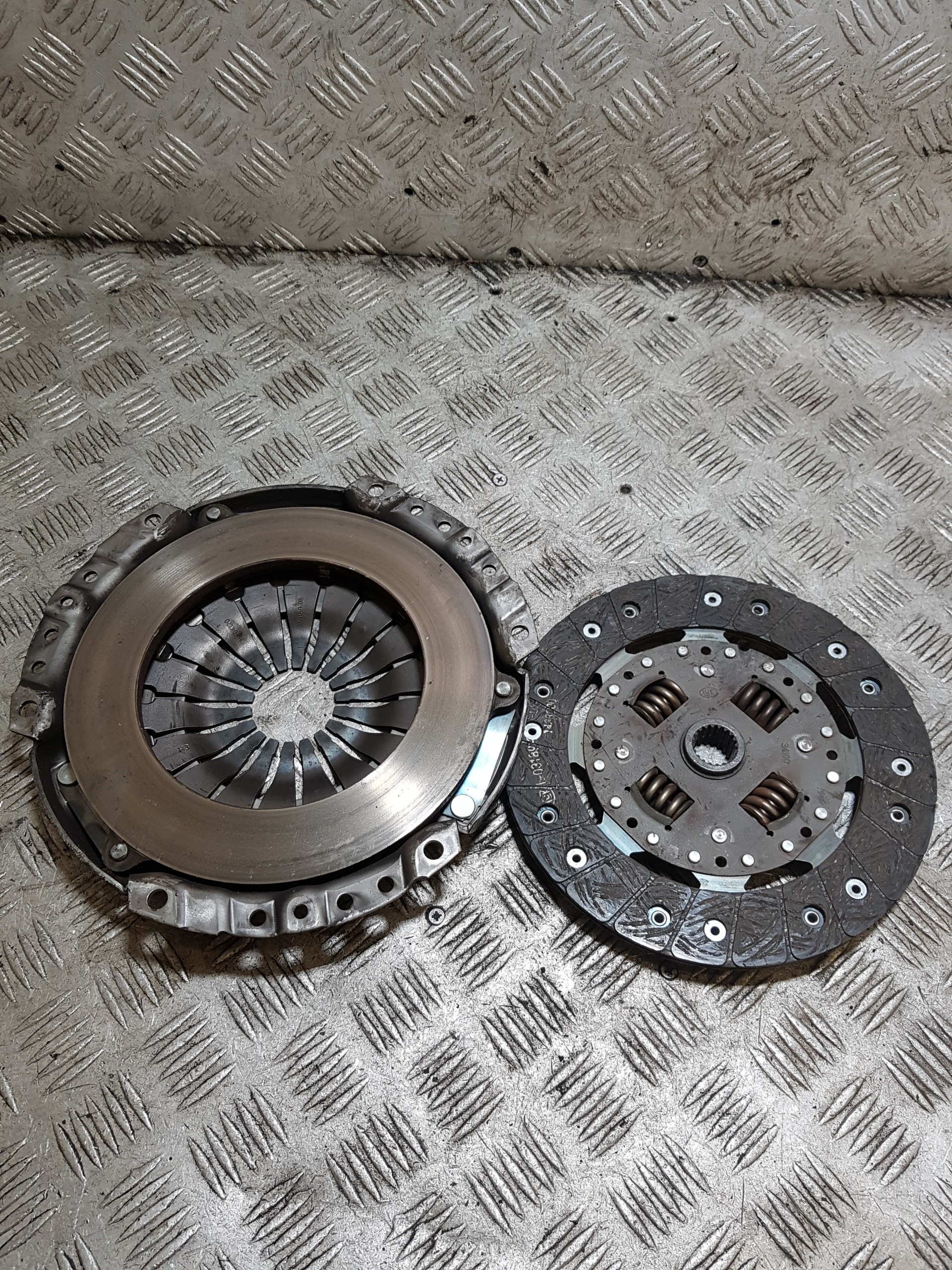 Kytkinlevy LUK Honda Civic 1.8 VTEC image 4
