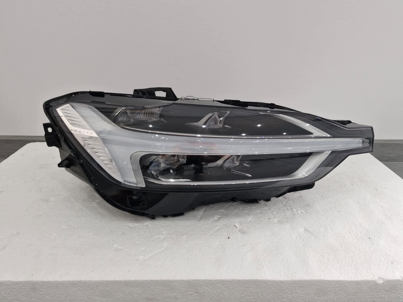 Phare droit Volvo XC60 2020- FULL LED image 2