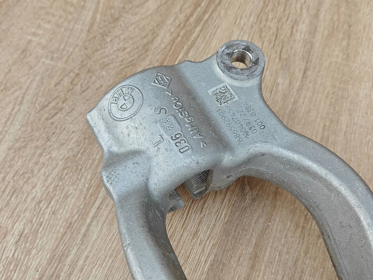 Fäste stötdämpare vänster fram BMW G30 image 3