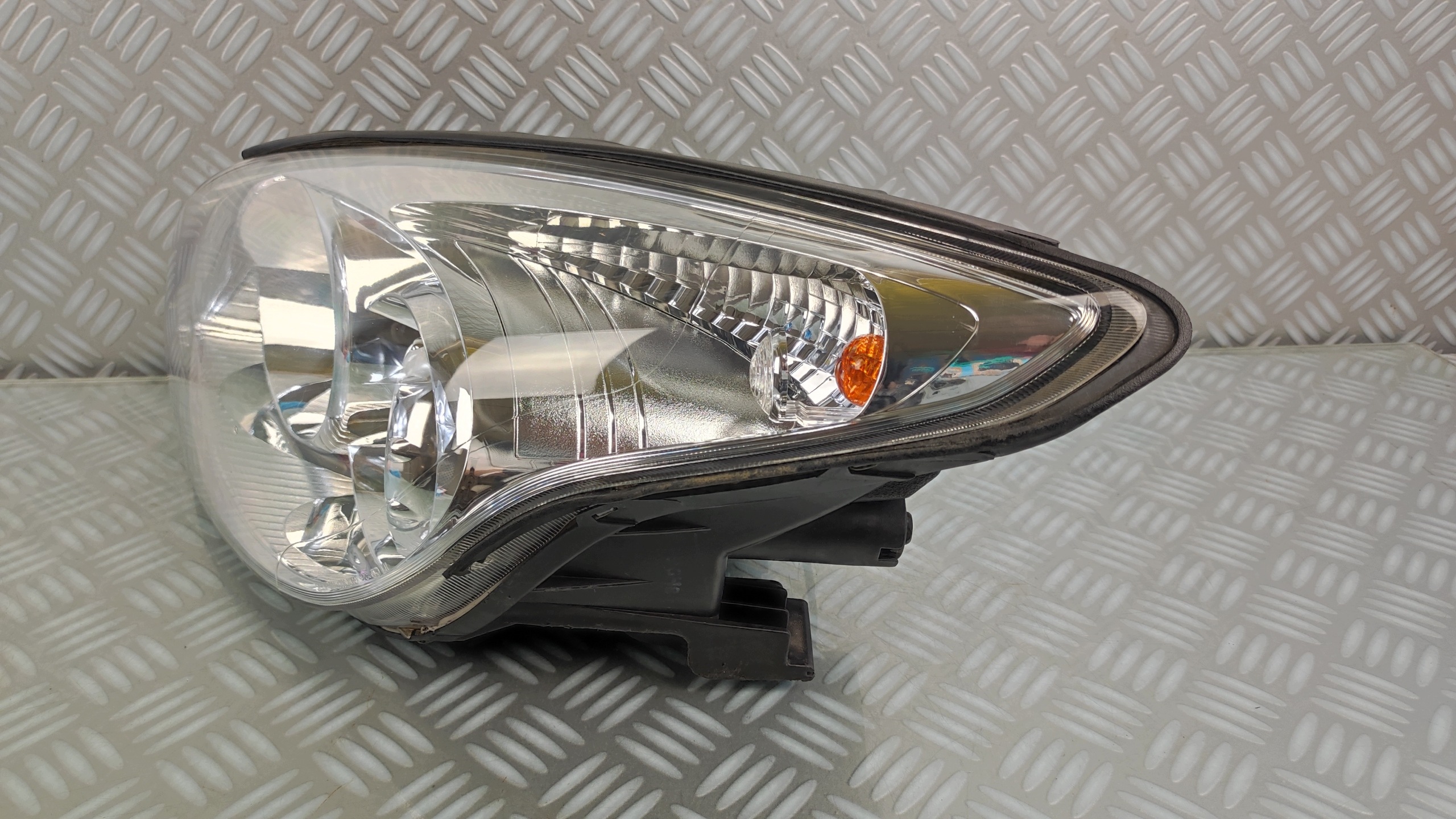 Etulyhty oikea HYUNDAI I30 2007- EURO image 9