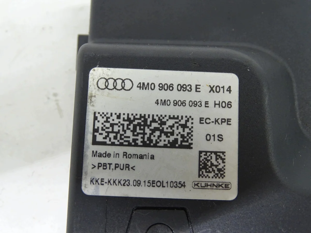 Module Pompe Carburant Audi A4 A5 8K0906093F image 3