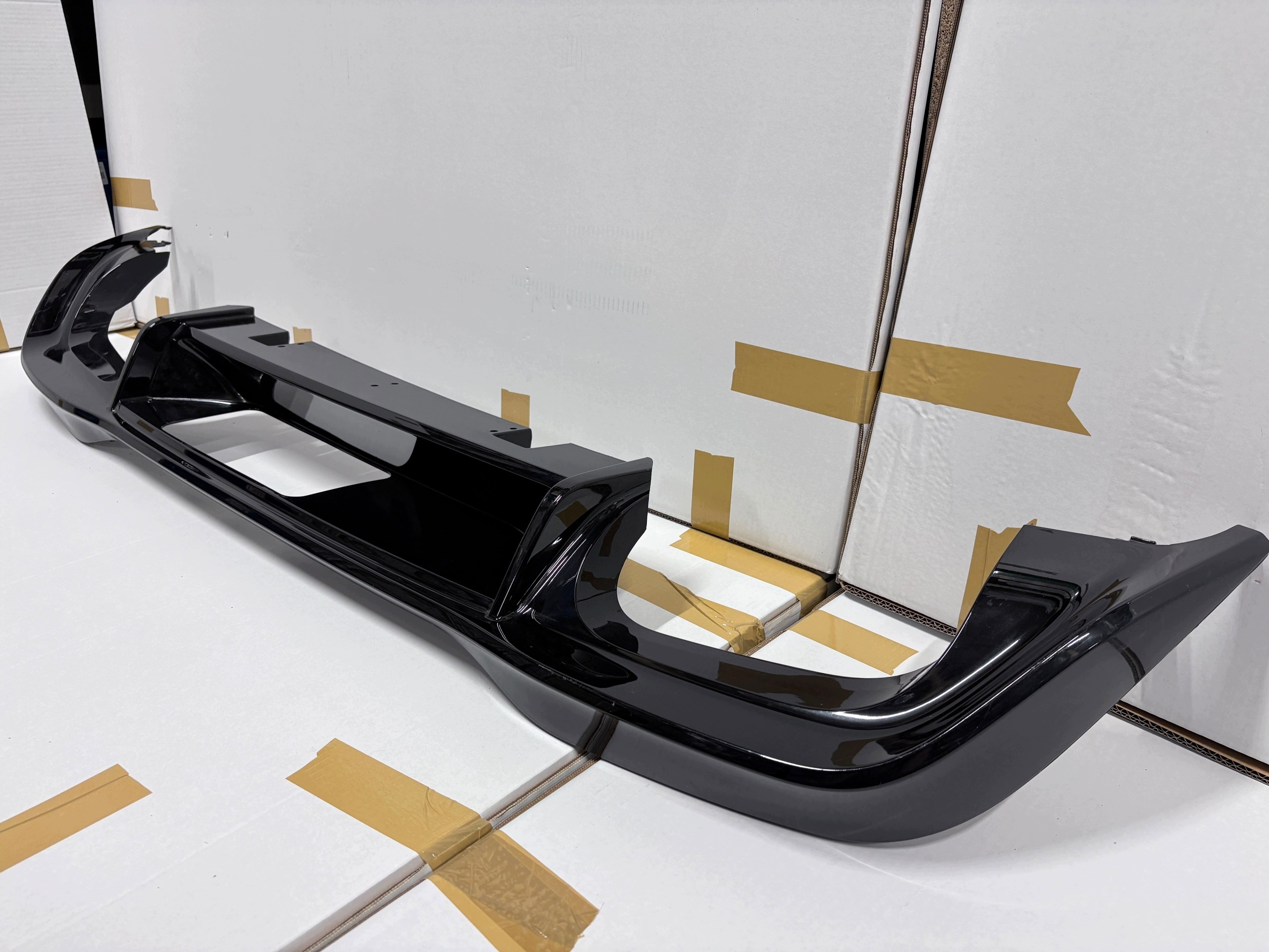 Diffuser achterbumper VW Golf VIII FL R-Line image 3