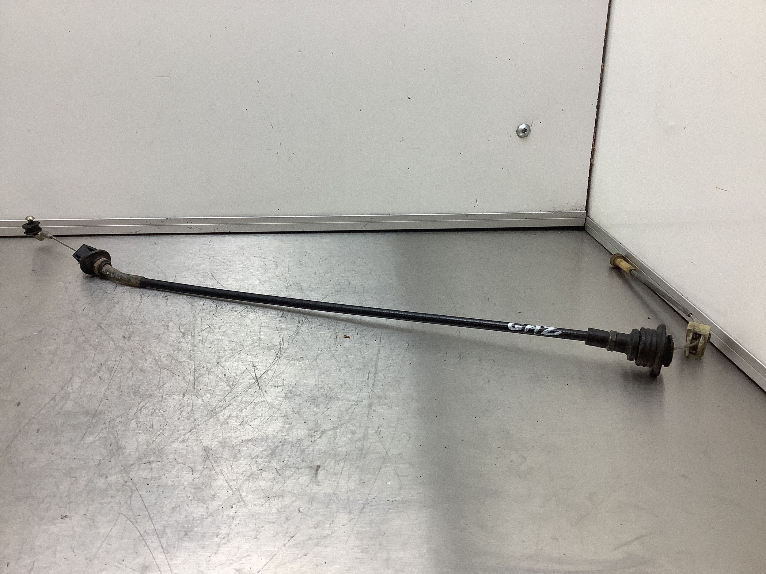 Câble d'accélérateur BMW 3 E30 OEM MBL29864 image 4