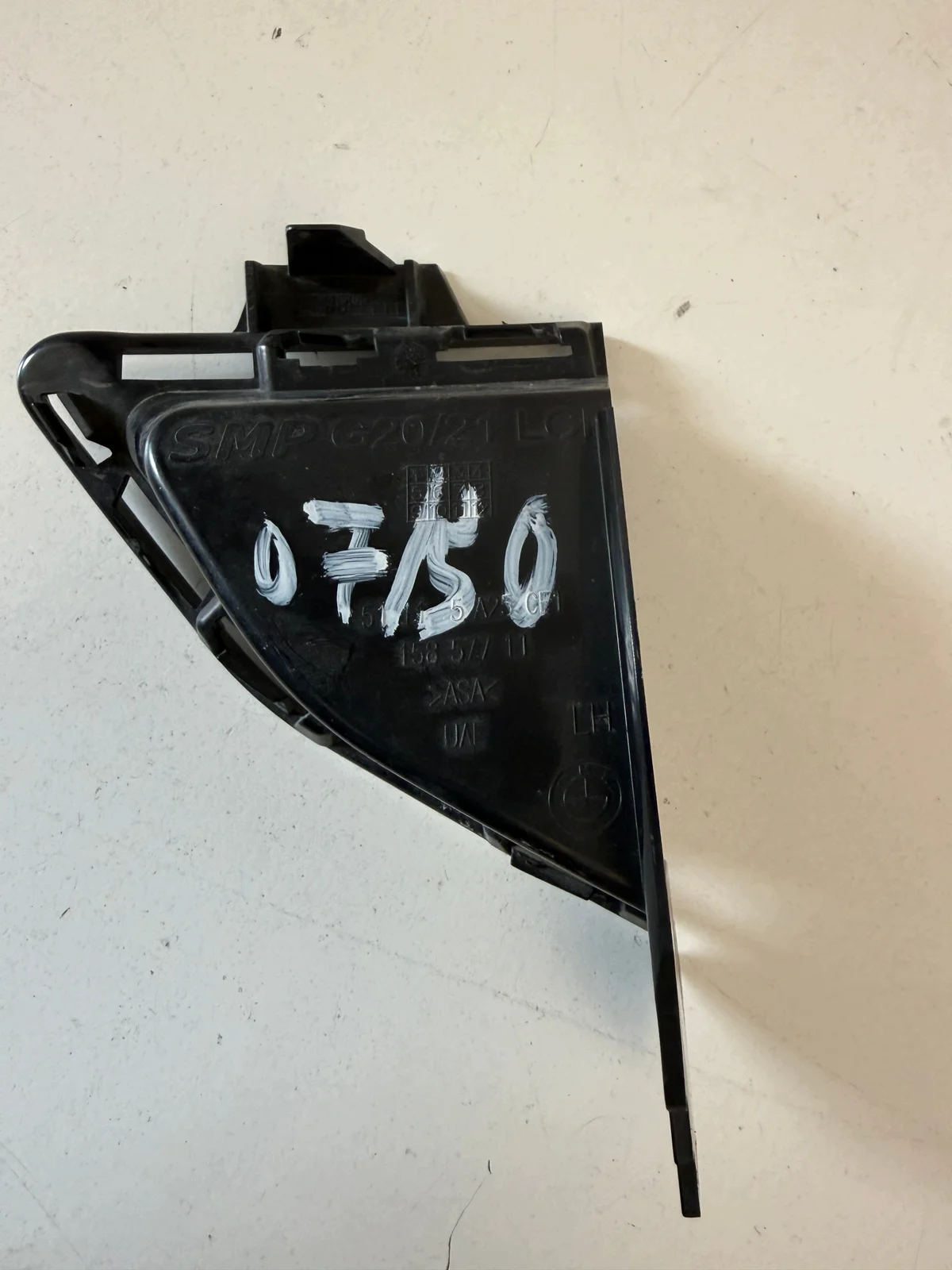 BMW 3 G20 LCI Bumper Air Intake Grille Left