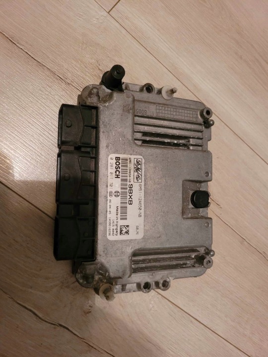 Calculateur Ford Focus MK2 0281011701