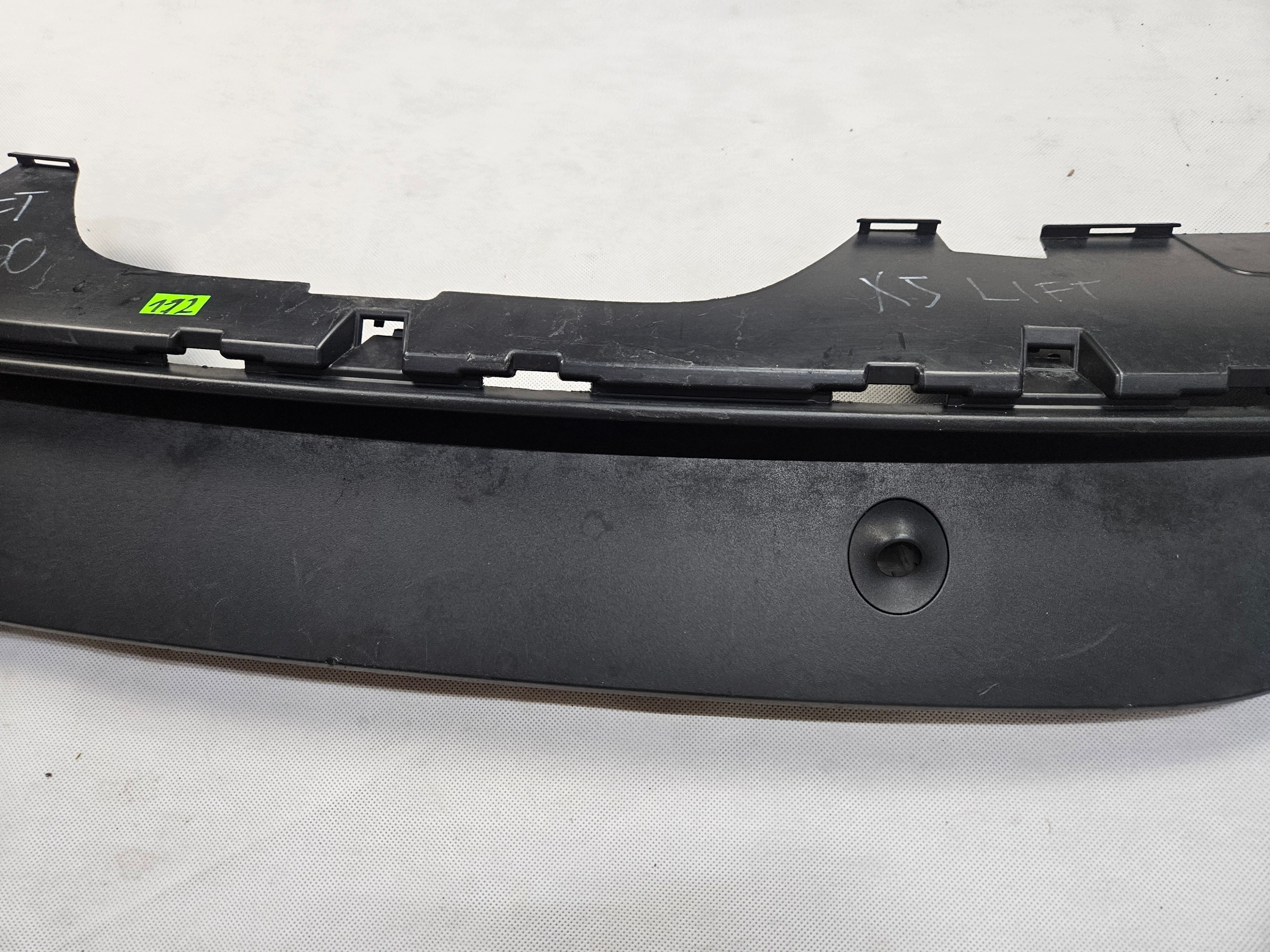 Takaspoilerin diffuusori BMW X5 E70 facelift 51127227766 image 5