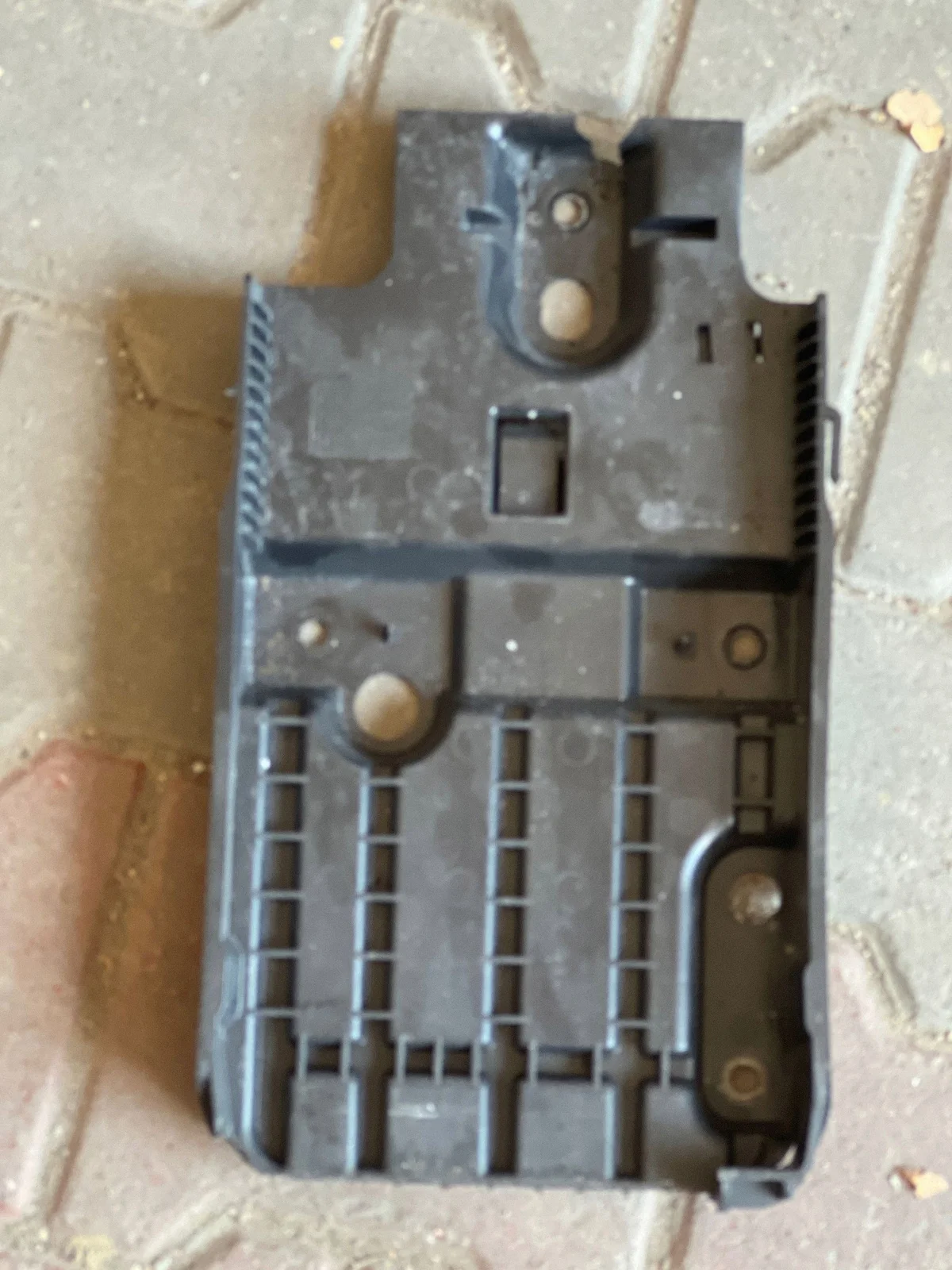 Base de Bateria Volvo OE 31688220 Usada