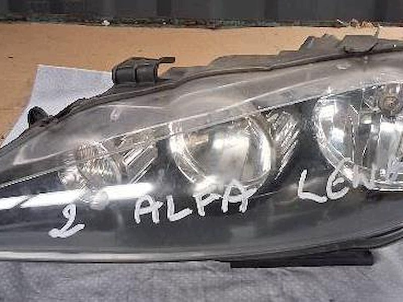 Left front lamp Alfa Romeo 147 image 2
