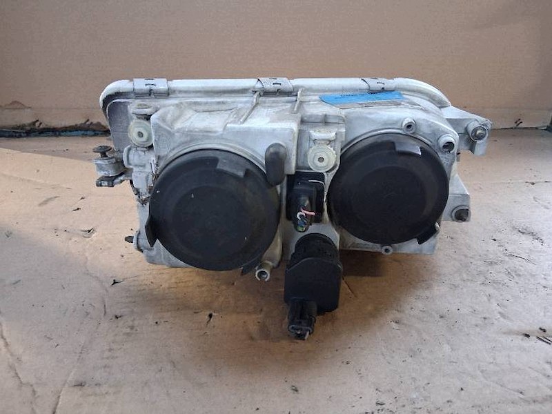 Left front lamp Volvo V40